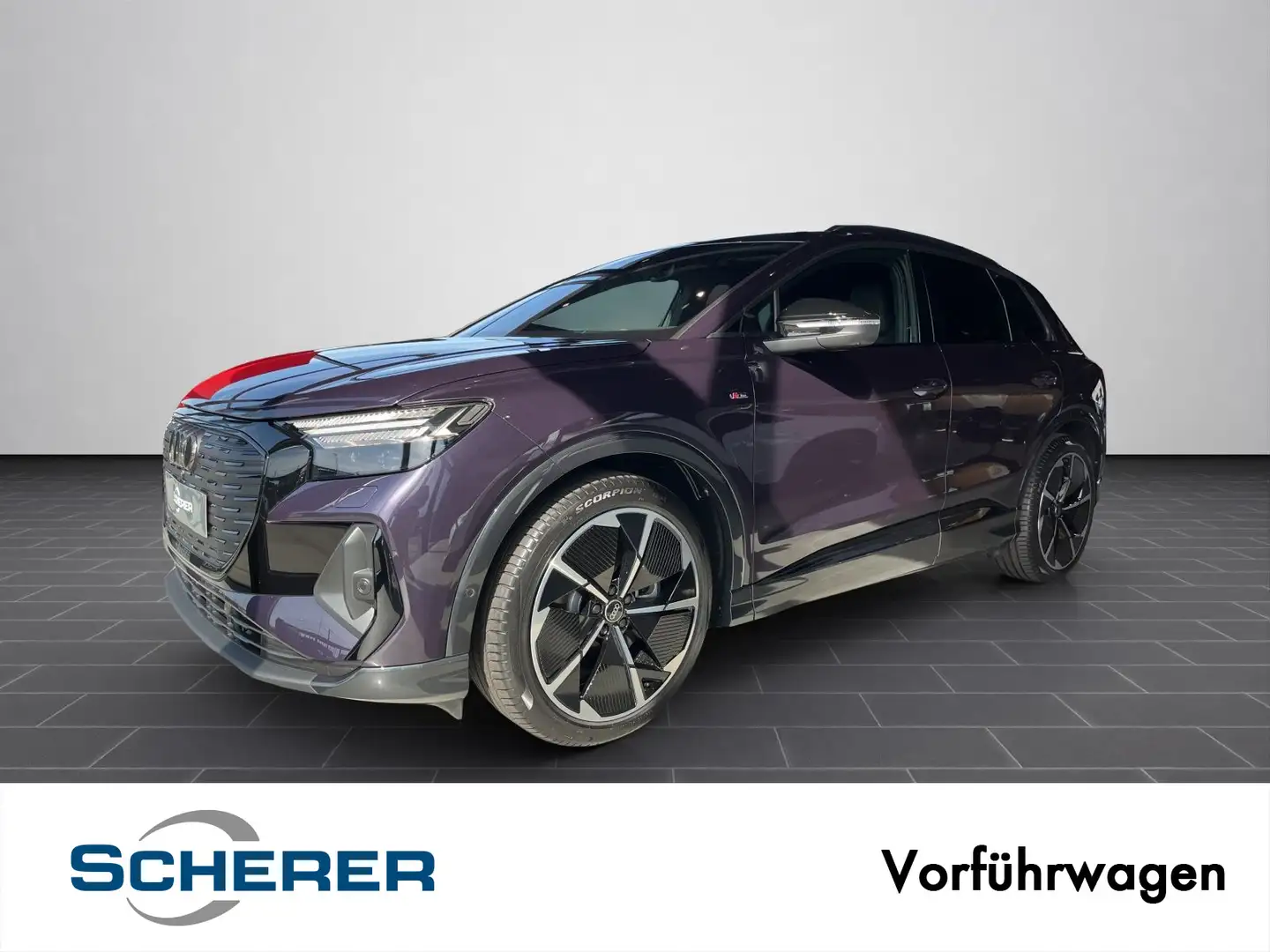 Audi Q4 e-tron 55 e-tron quattro AHZV,SONOS,MATRIX,PANO Violett - 1