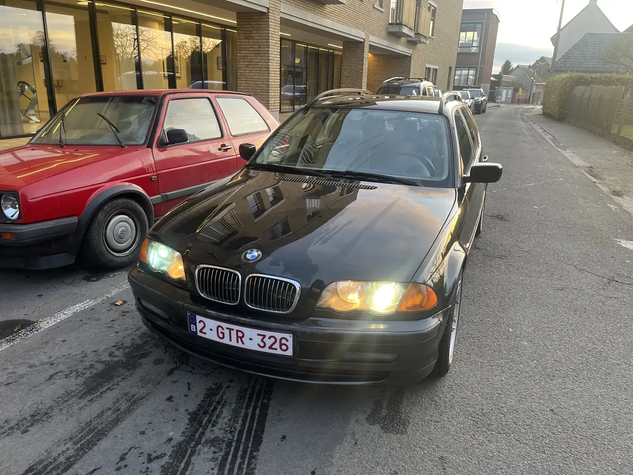 BMW 320i, foto 3