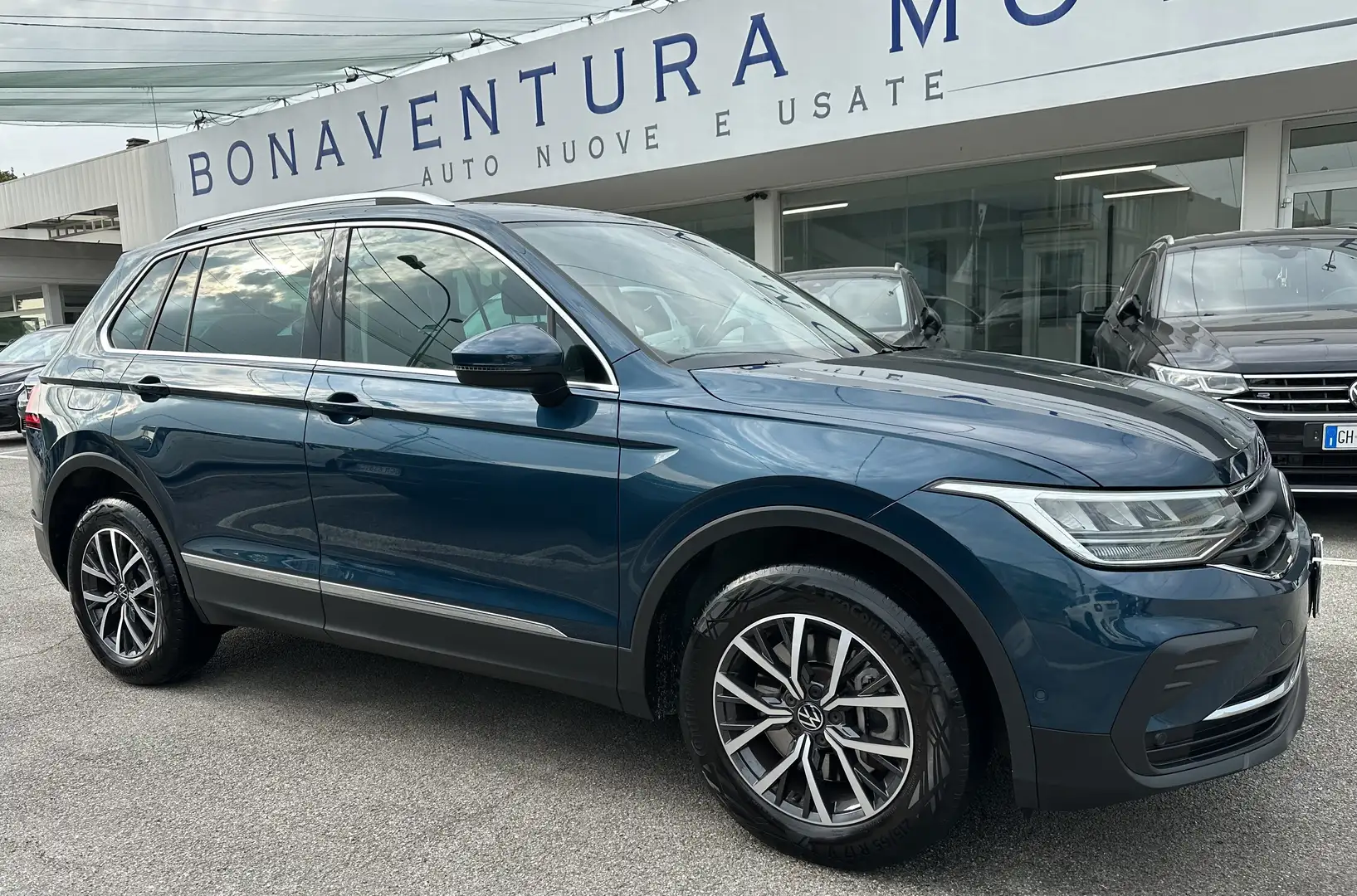 Volkswagen Tiguan 1.4 tsi E-Hybrid Life dsg 180Kw Blu/Azzurro - 1