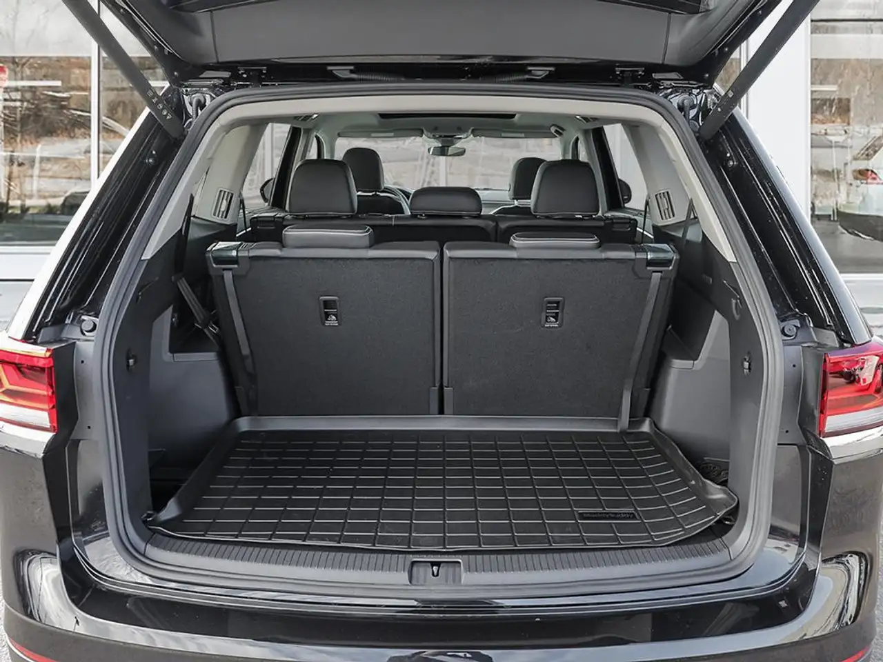 Volkswagen Atlas снимка Volkswagen Atlas