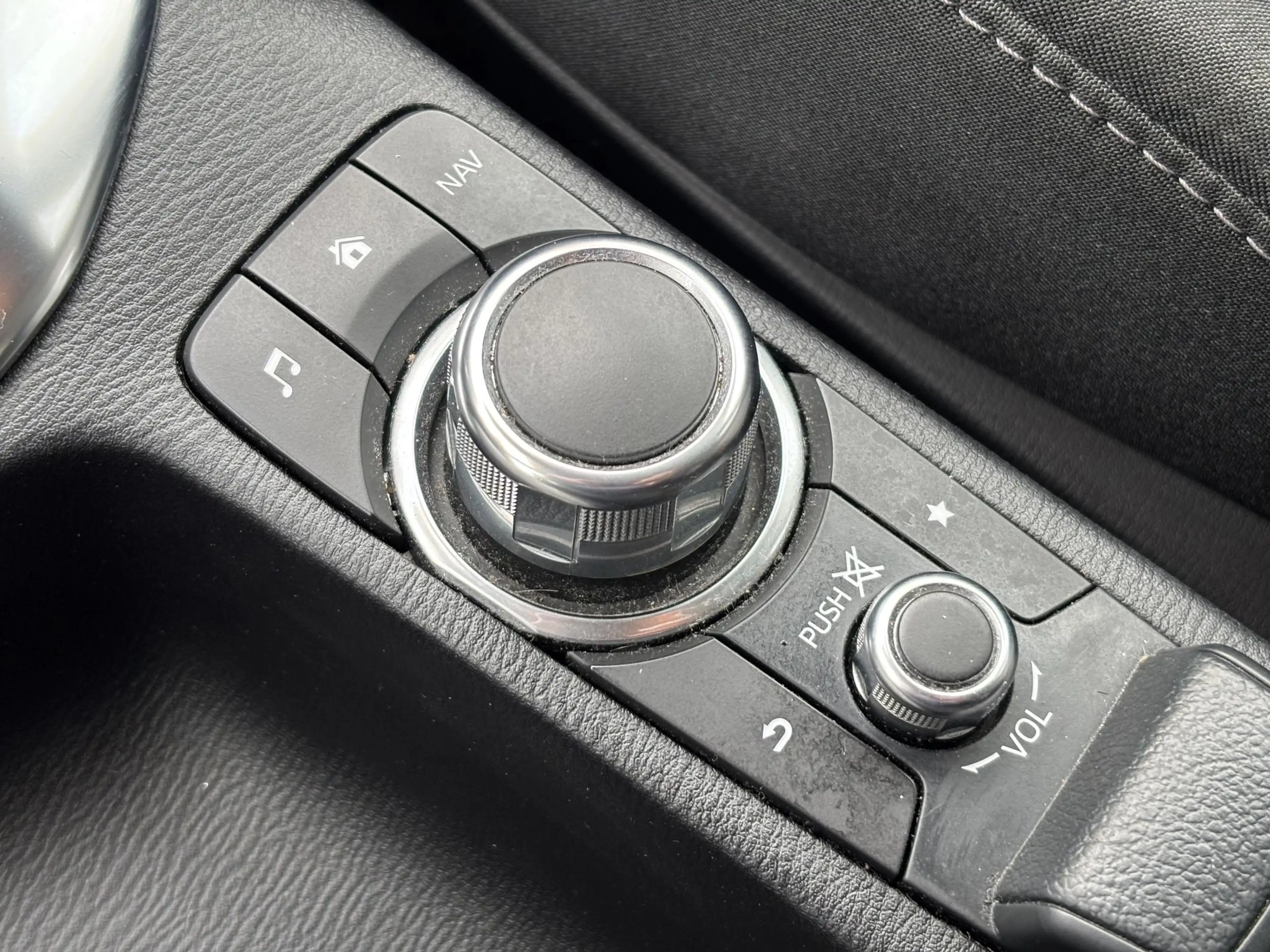 Mazda 2 1.5 Skyactiv-G GT-M All-season, Navi, Stoelverwarm — photo 18