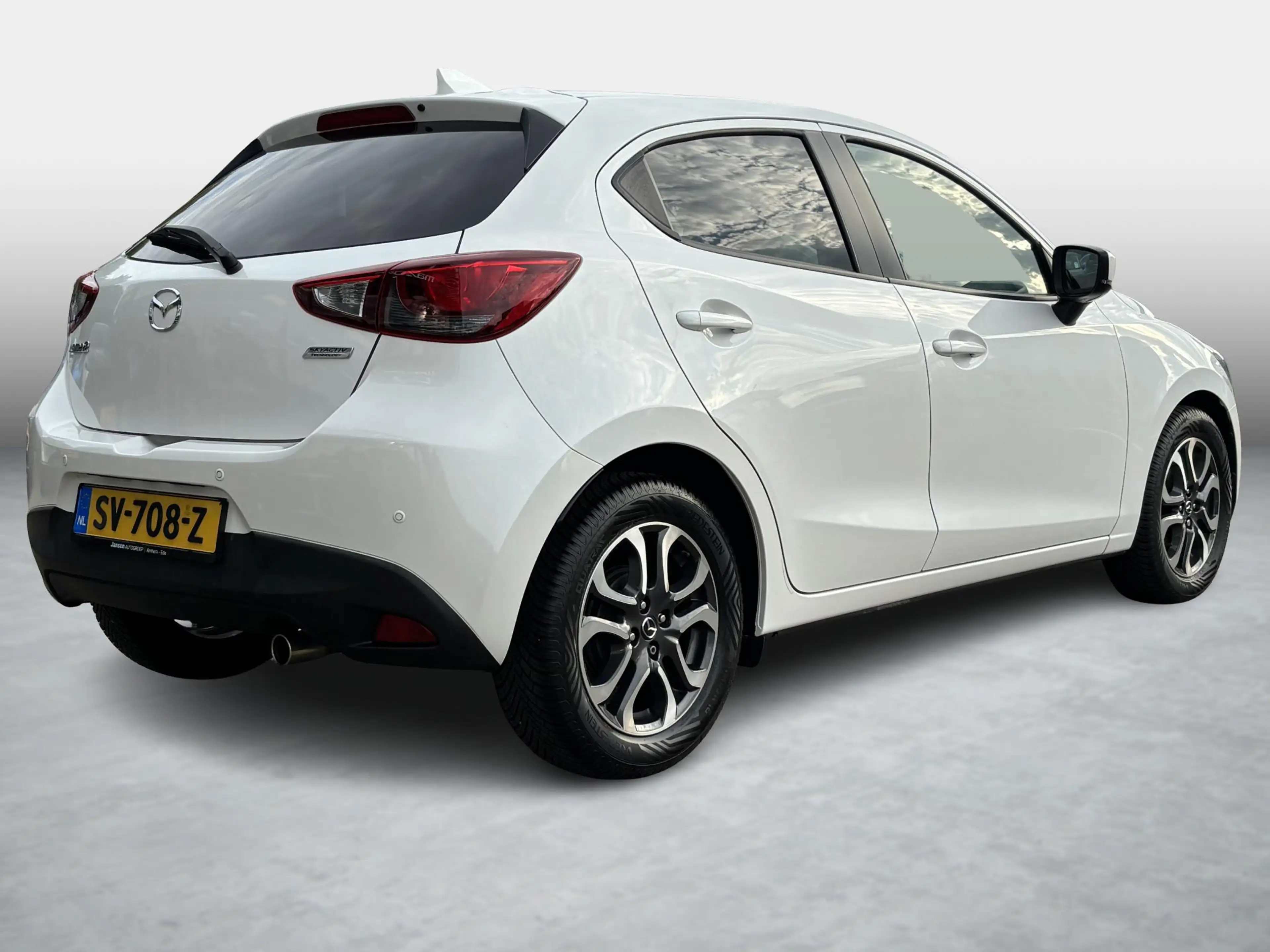 Mazda 2 1.5 Skyactiv-G GT-M All-season, Navi, Stoelverwarm — photo 4