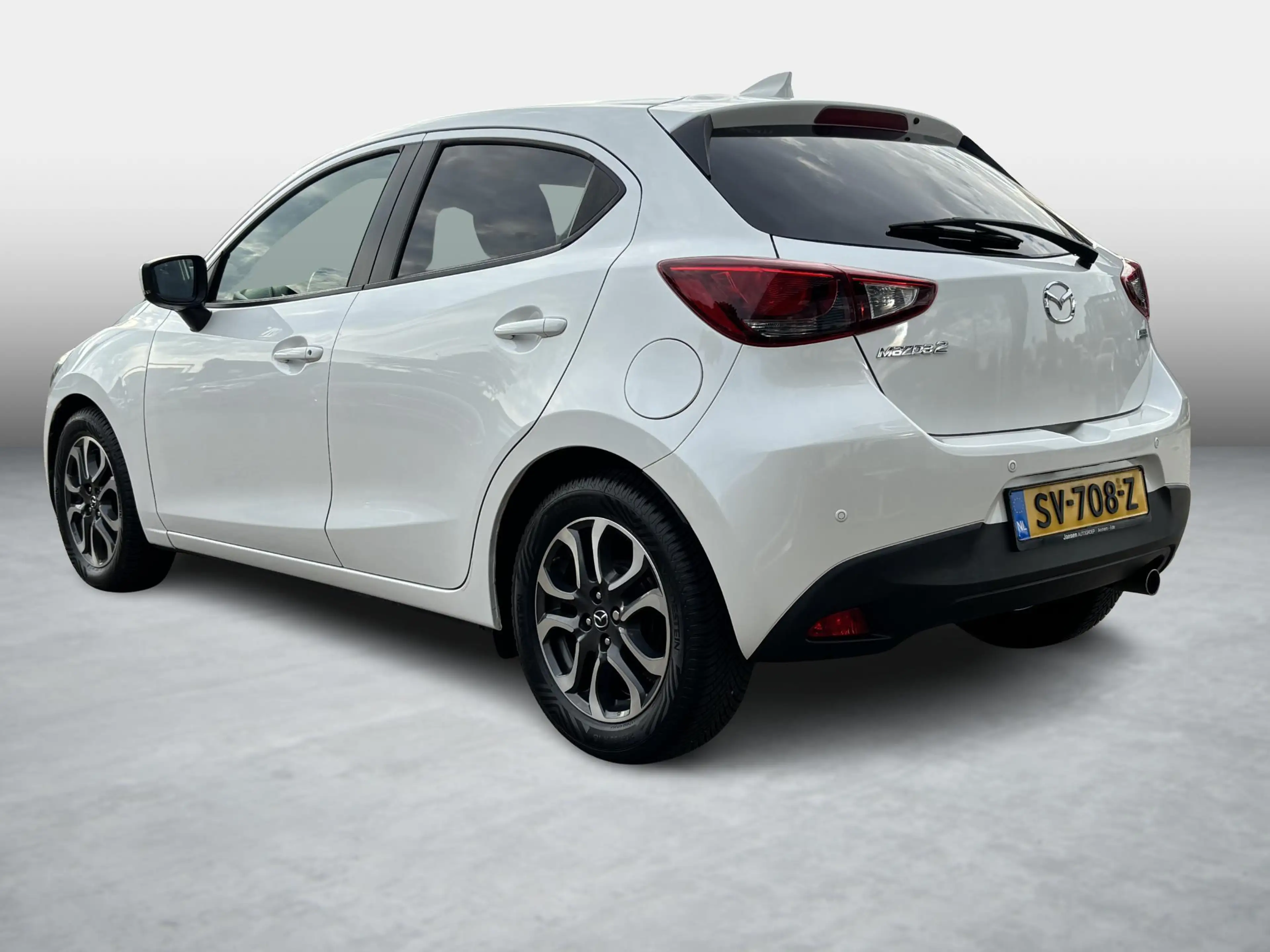 Mazda 2 1.5 Skyactiv-G GT-M All-season, Navi, Stoelverwarm — photo 3
