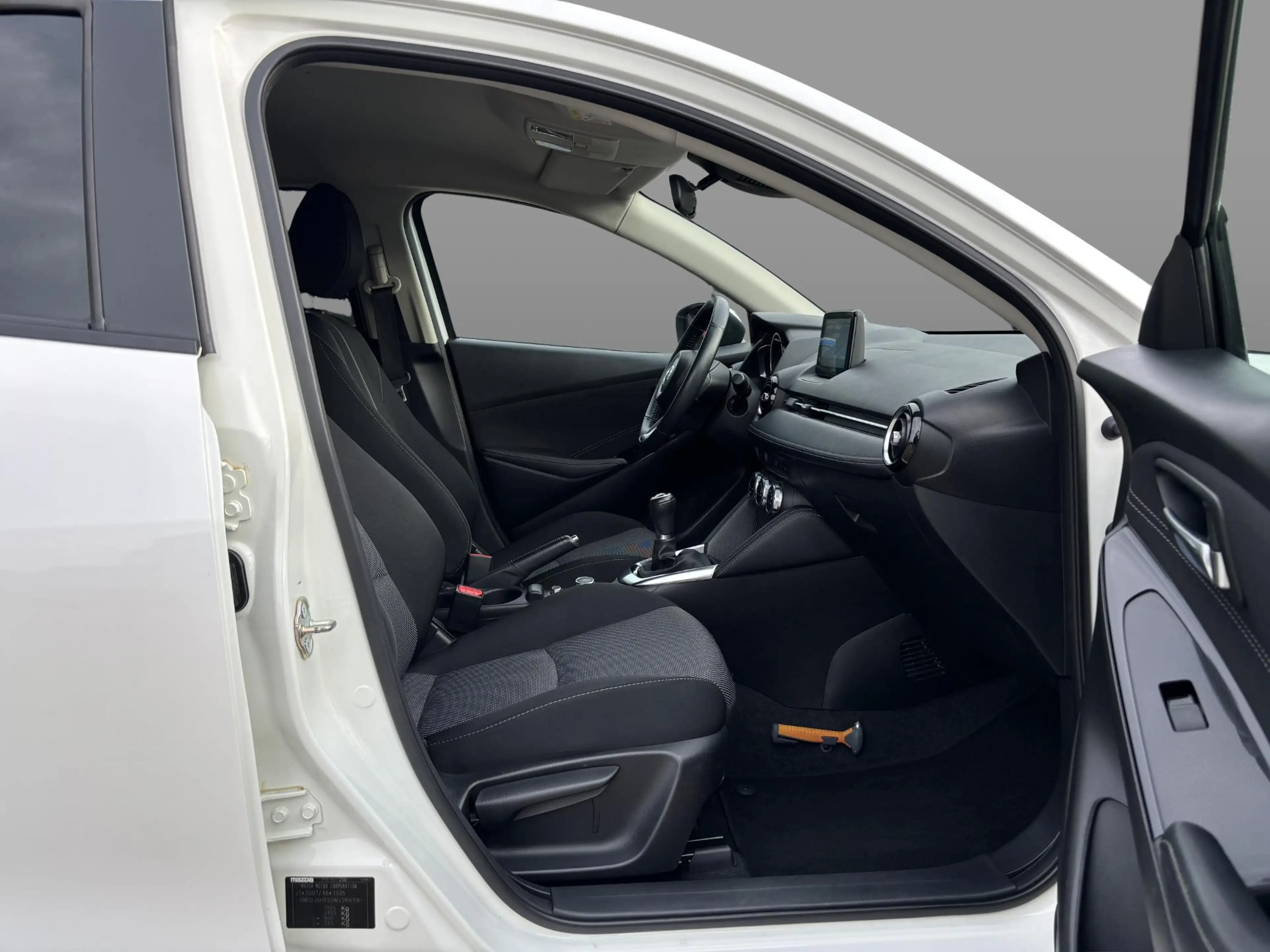 Mazda 2 1.5 Skyactiv-G GT-M All-season, Navi, Stoelverwarm — photo 9