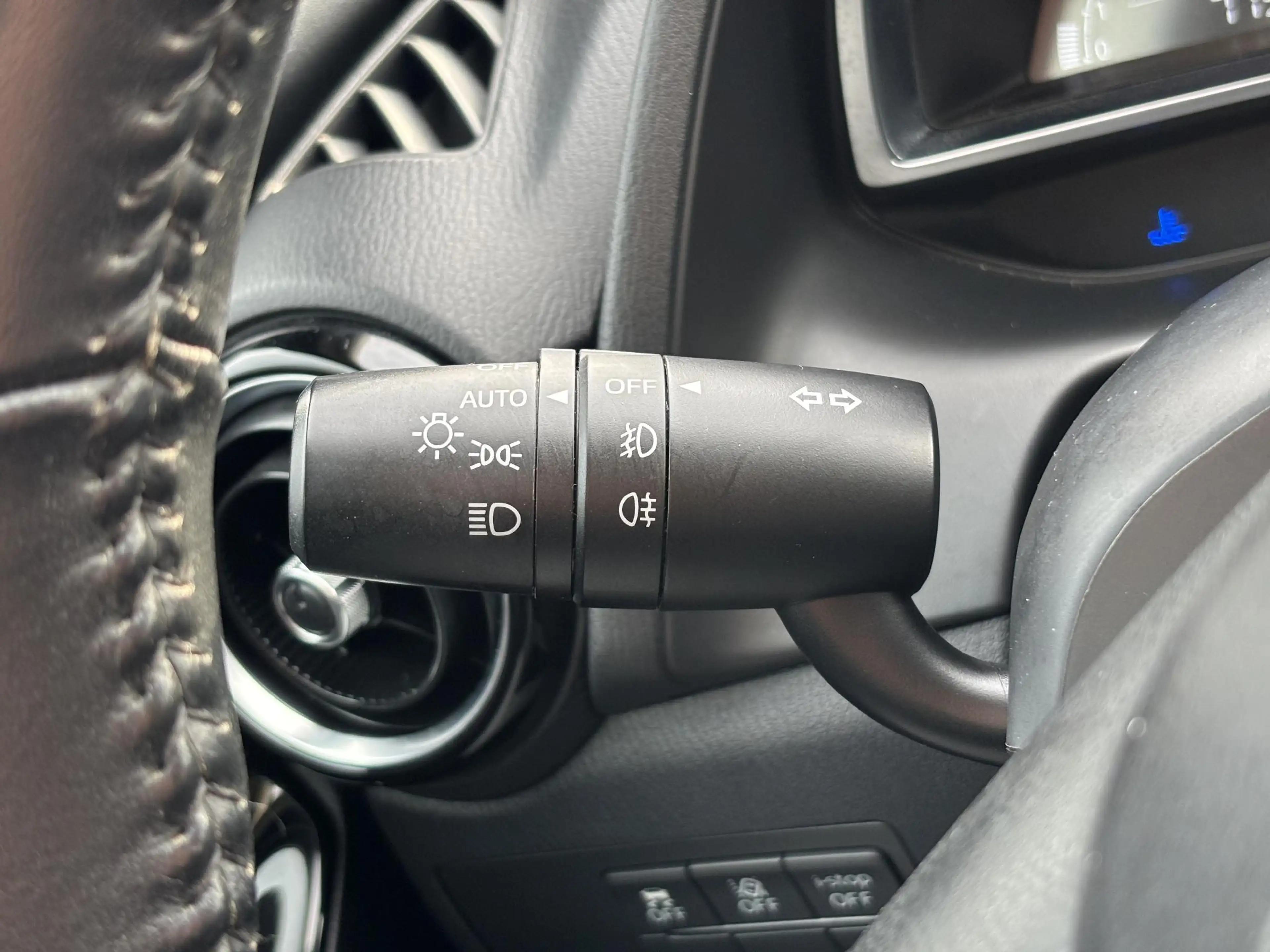 Mazda 2 1.5 Skyactiv-G GT-M All-season, Navi, Stoelverwarm — photo 15