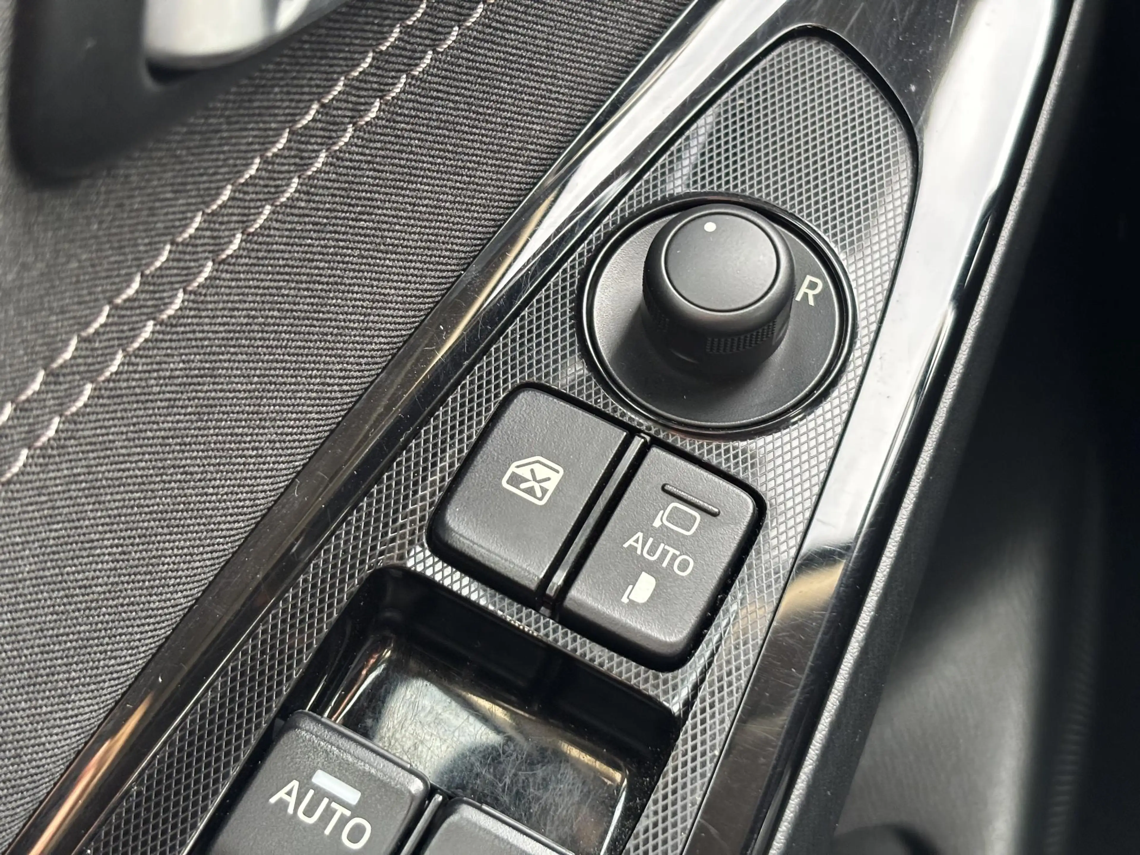 Mazda 2 1.5 Skyactiv-G GT-M All-season, Navi, Stoelverwarm — photo 11