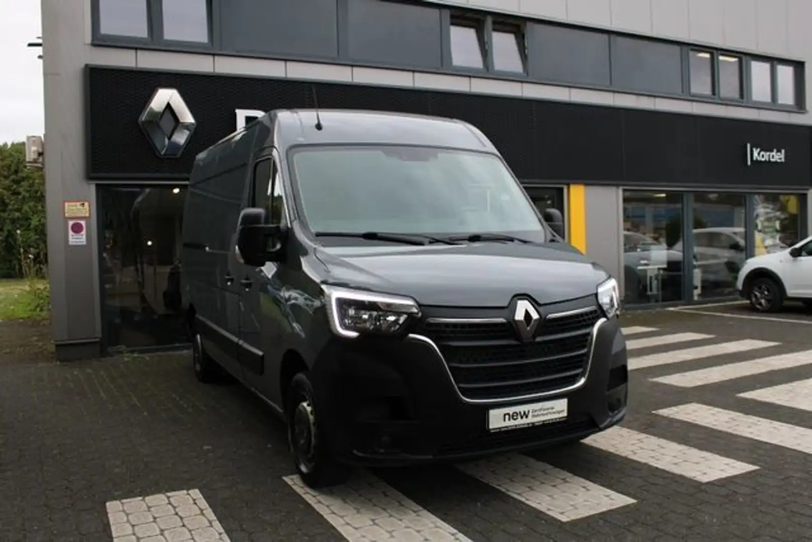 Renault Master III Kasten L2H2 dCi 150 3,5t Grau - 1