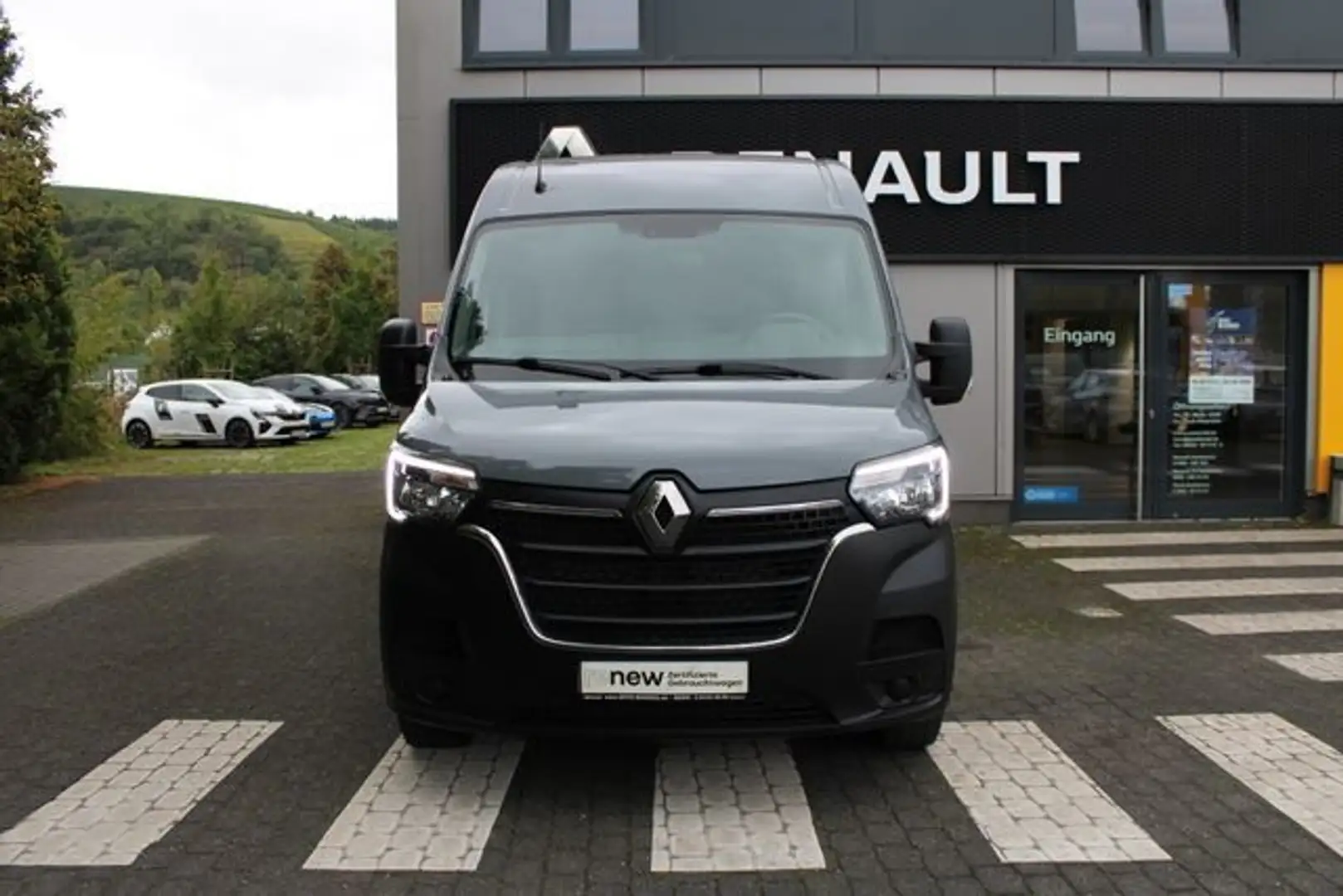 Renault Master III Kasten L2H2 dCi 150 3,5t Grau - 2