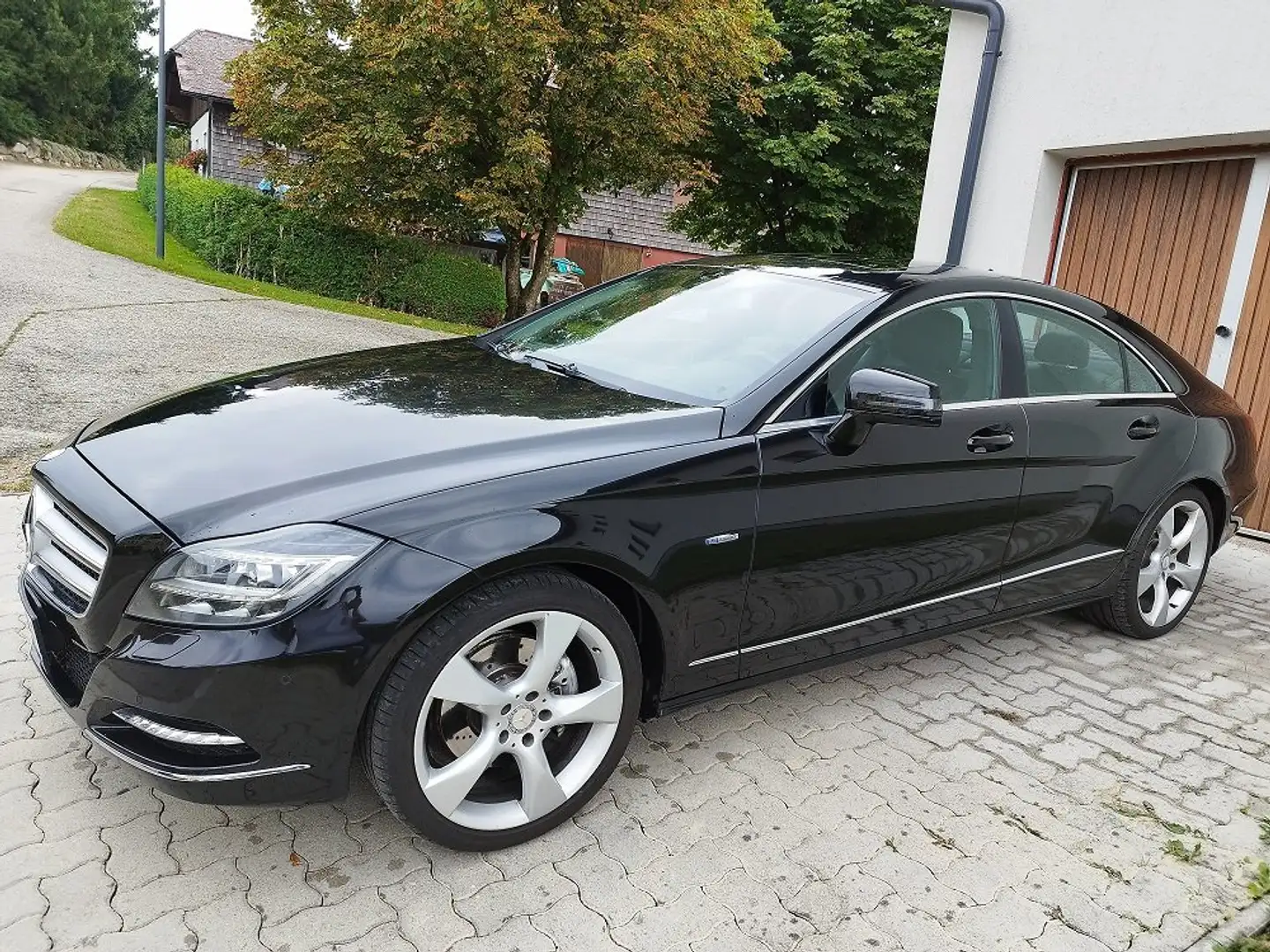 Mercedes-Benz CLS Schwarz - 2