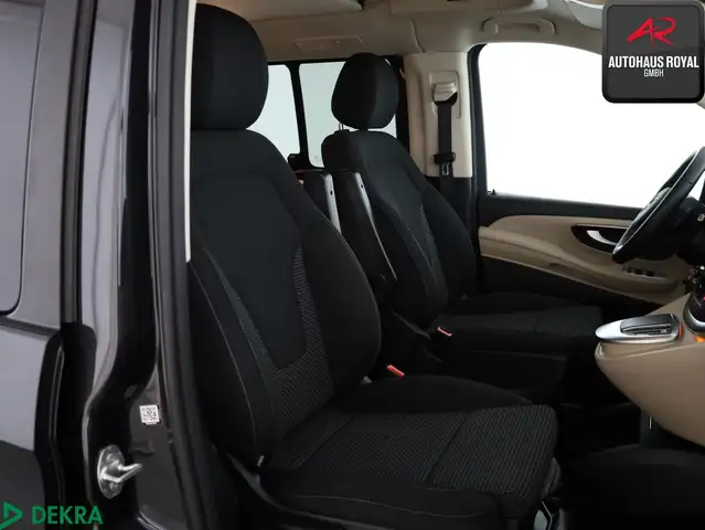 Mercedes-Benz V-Class view 13