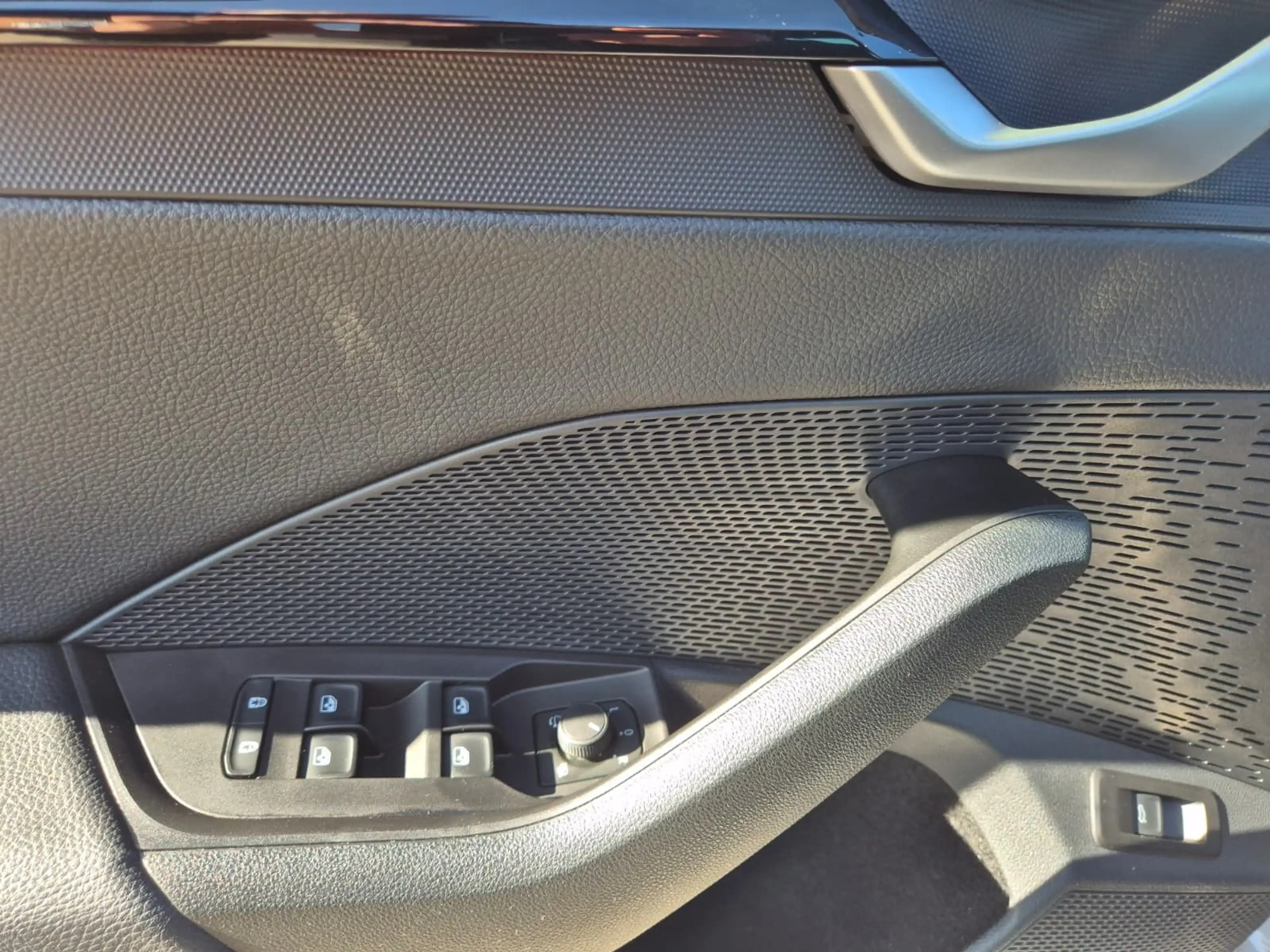 Skoda Octavia 1.5 DSG Sportline PANO*MATRIX*AHK*5J.GAR — photo 33