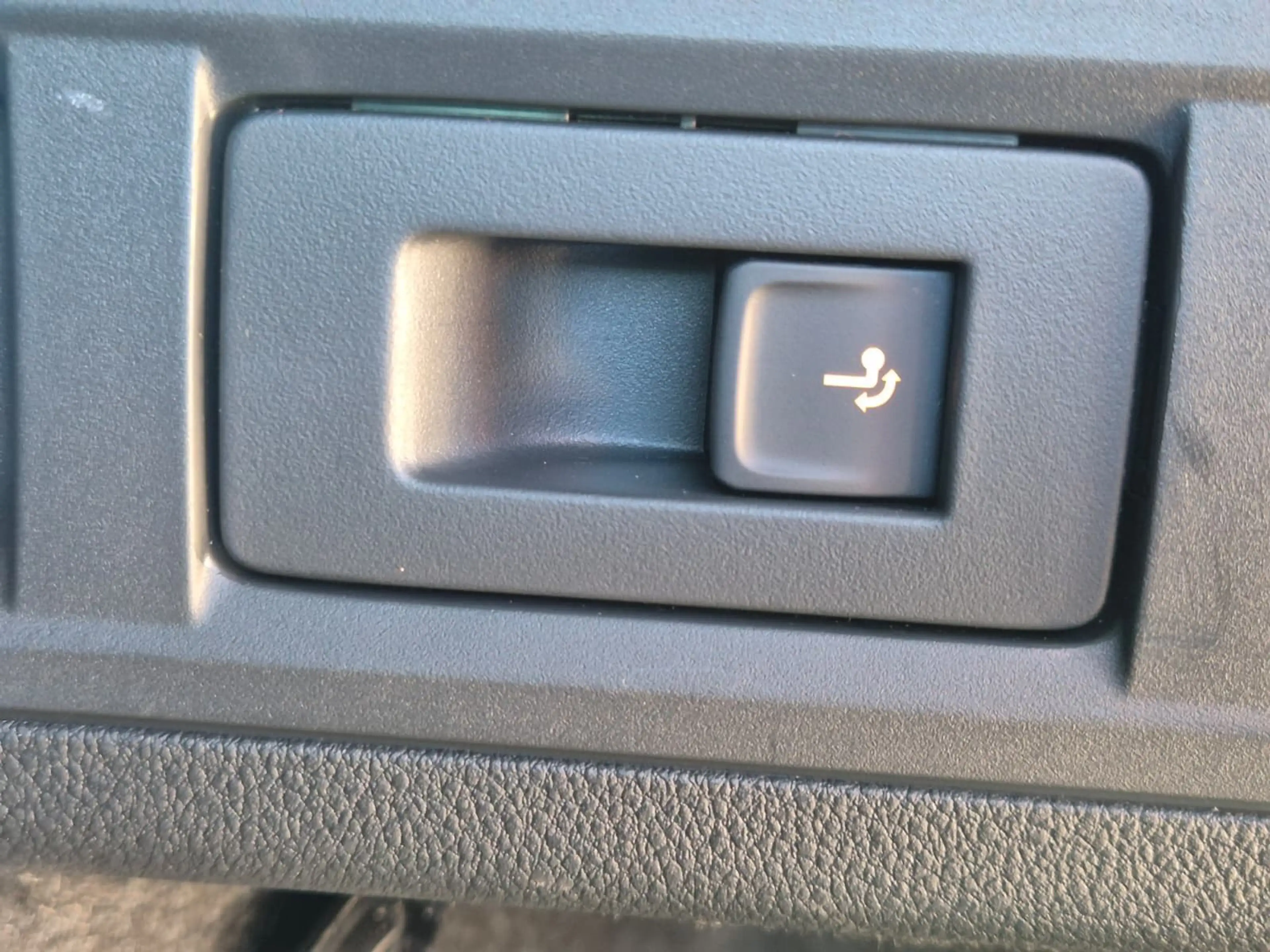 Skoda Octavia 1.5 DSG Sportline PANO*MATRIX*AHK*5J.GAR — photo 32