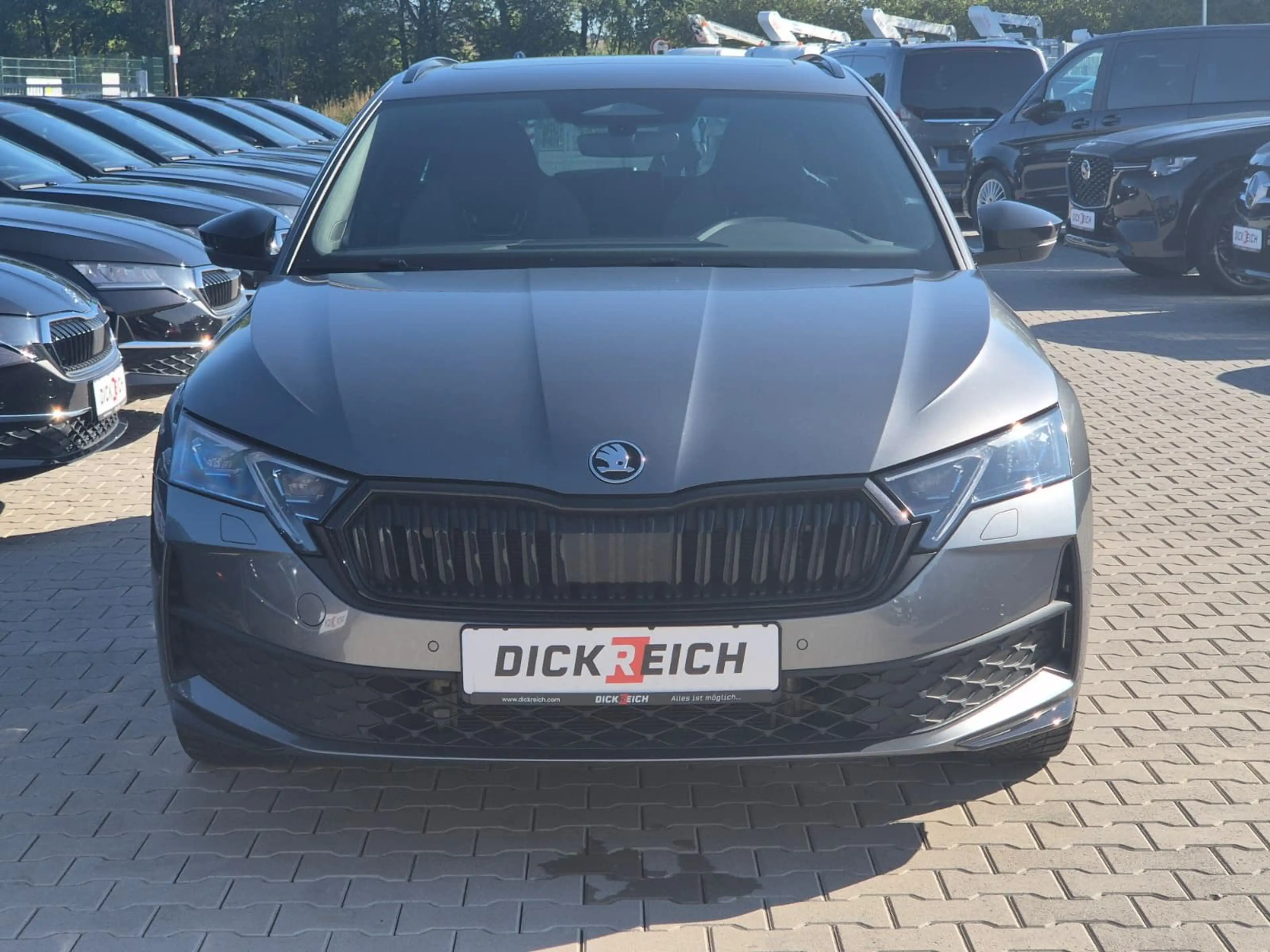 Skoda Octavia 1.5 DSG Sportline PANO*MATRIX*AHK*5J.GAR — photo 9