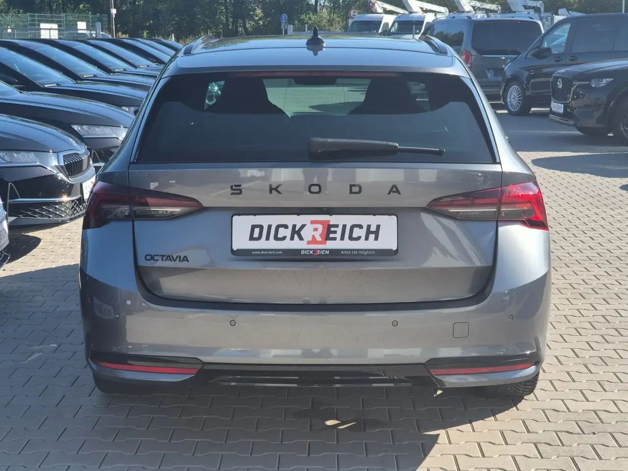 Skoda Octavia 1.5 DSG Sportline PANO*MATRIX*AHK*5J.GAR, миниатюра 5