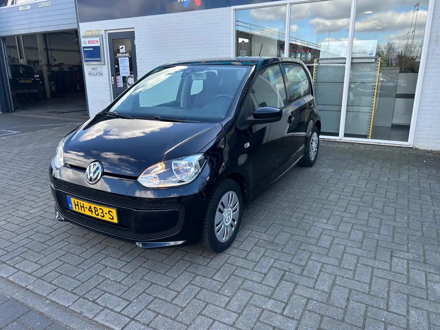 Volkswagen up! 1.0 move up! BlueMotion Zwart - 2