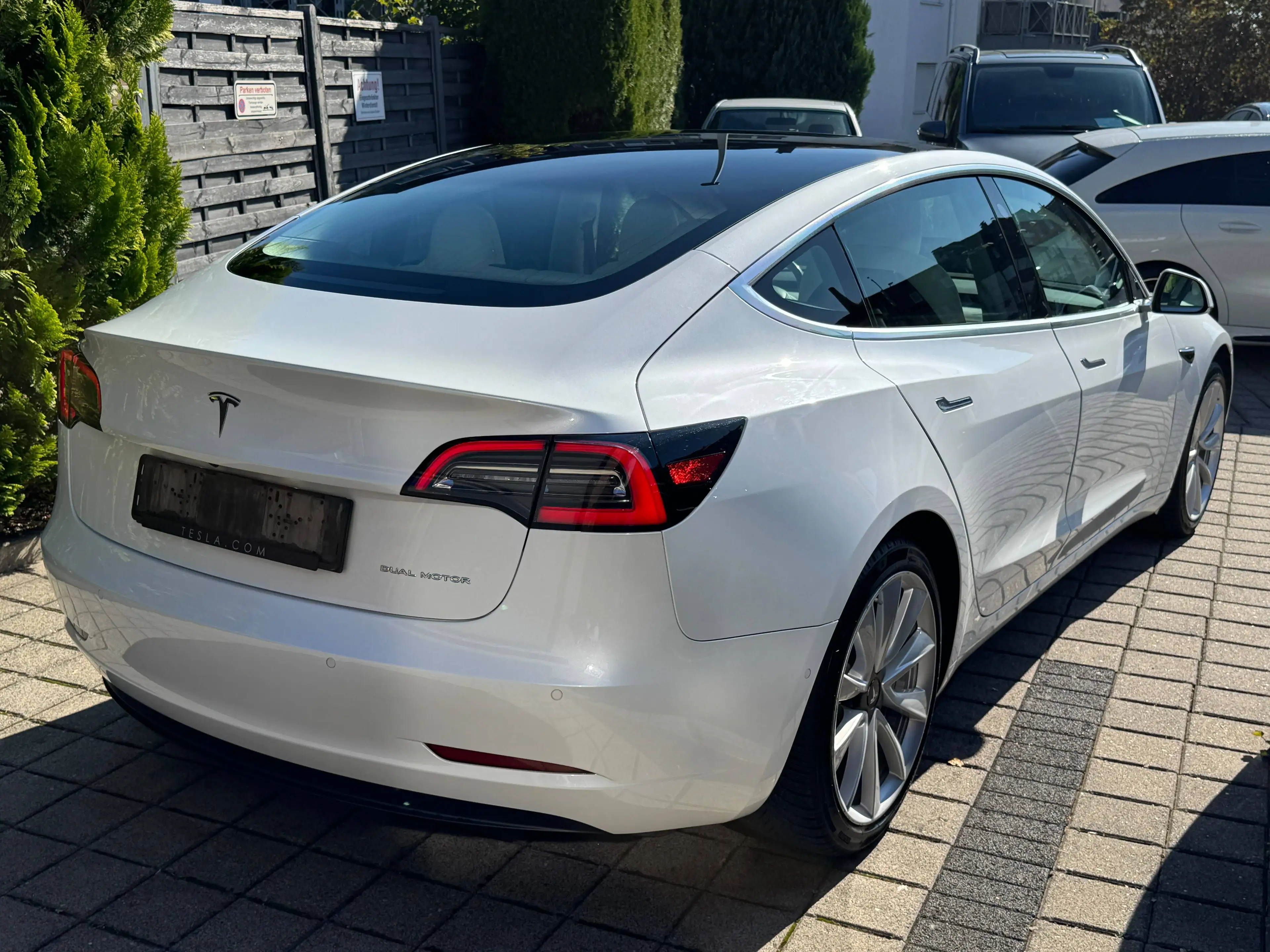 Tesla Model 3 Long Range Dual AWD — photo 4