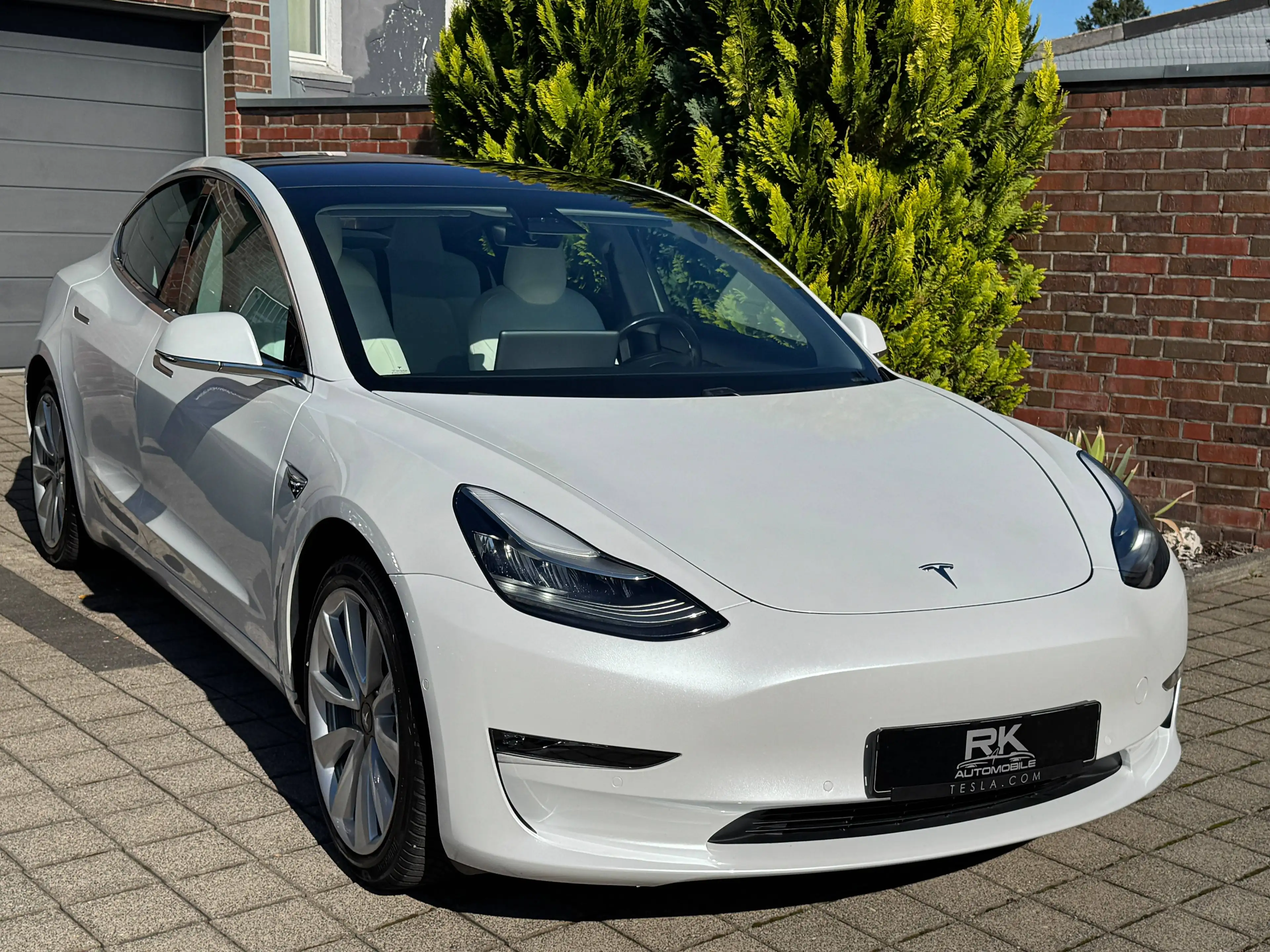 Tesla Model 3 Long Range Dual AWD — photo 3