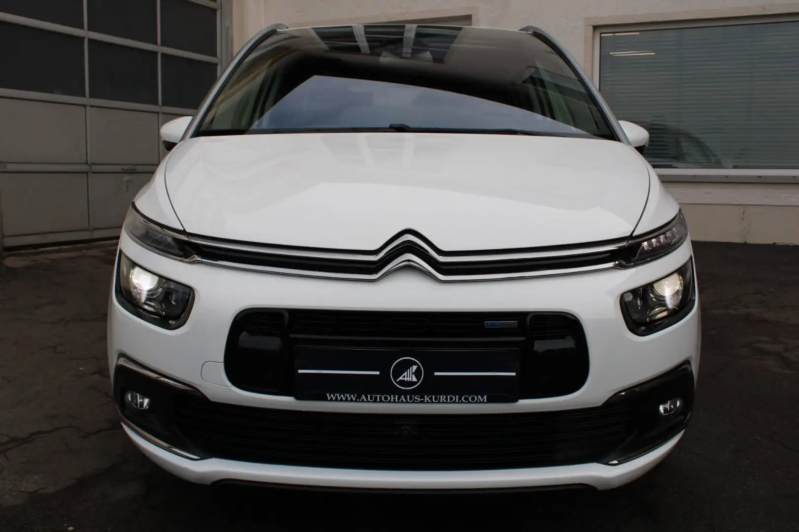 Citroen C4 Picasso GrandC4 Picasso/Spacetourer 7SITZ 8FACH PANO AHK Weiß - 2