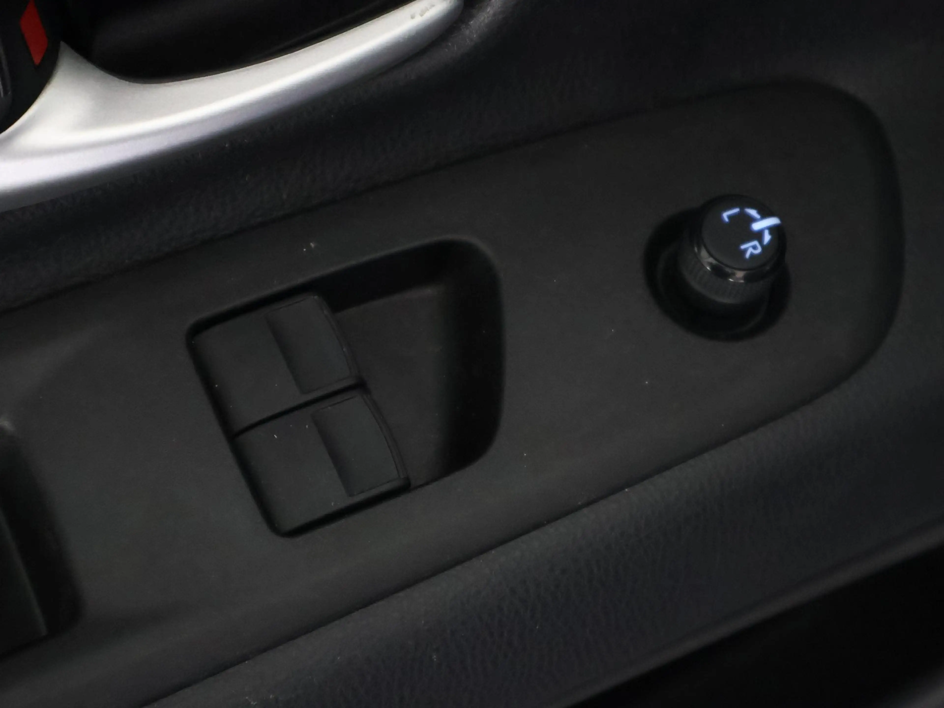Toyota Aygo X 1.0 VVT-i MT Play |  Apple Carplay & AndroidAUTO | — photo 12
