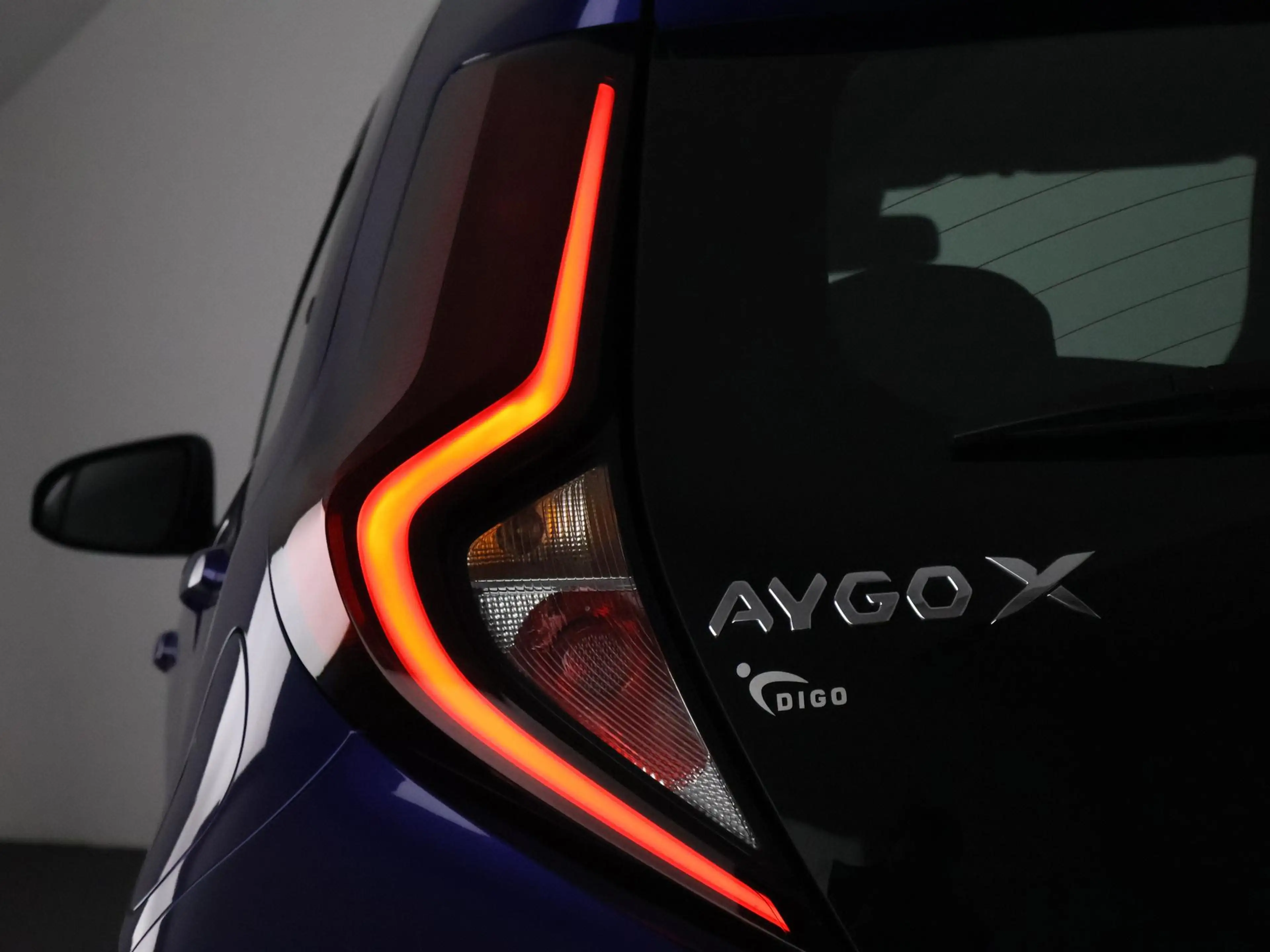 Toyota Aygo X 1.0 VVT-i MT Play |  Apple Carplay & AndroidAUTO | — photo 25