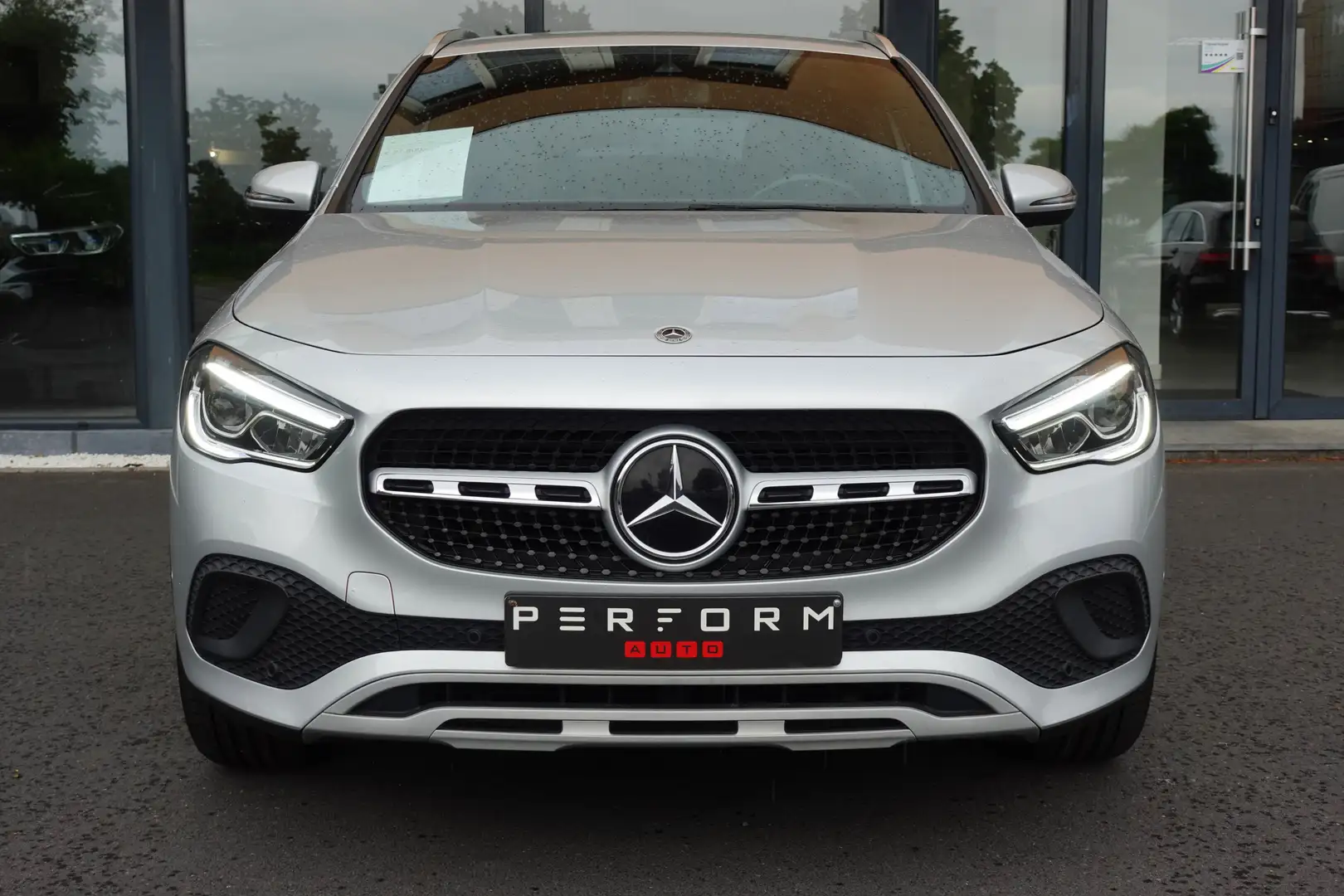 Mercedes-Benz GLA 200 i *AUTOMAAT*CAM*FULL SERVICE* + 1J GARANTIE Срібний - 2