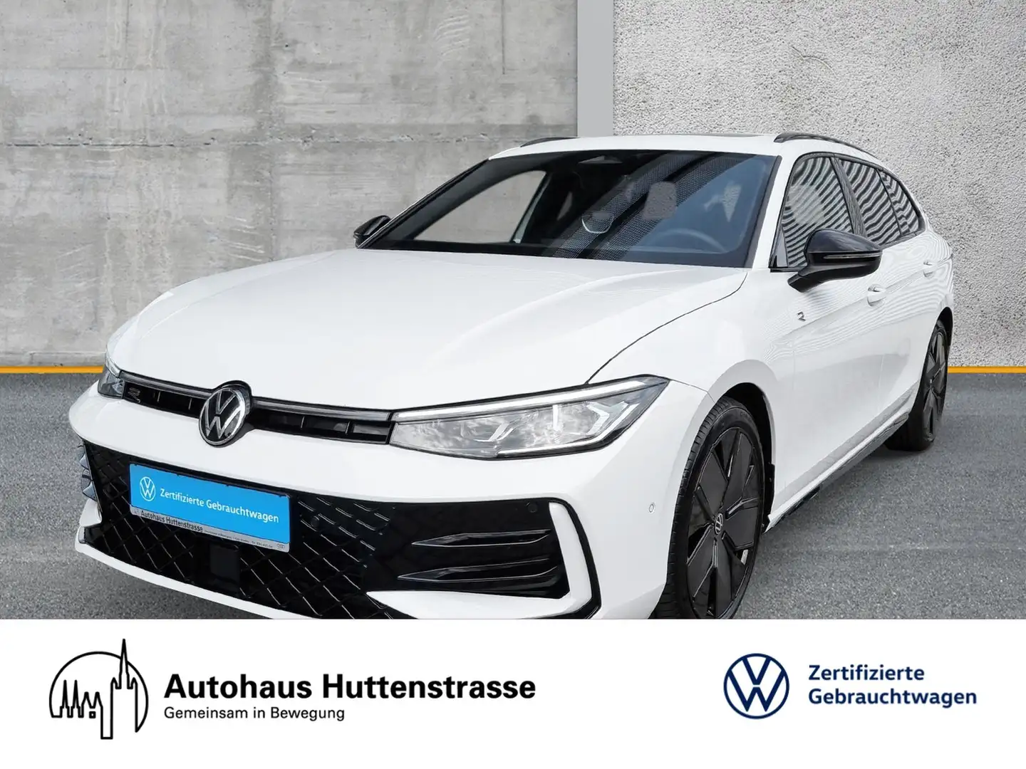 Volkswagen Passat Variant 2.0 TDI R-line "Black Style" AHK PANOD. Wit - 1