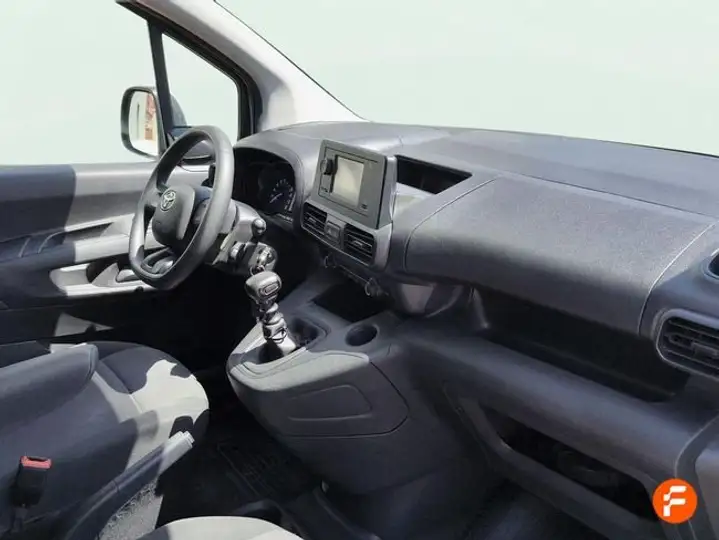 Toyota ProAce City 2020, foto 9