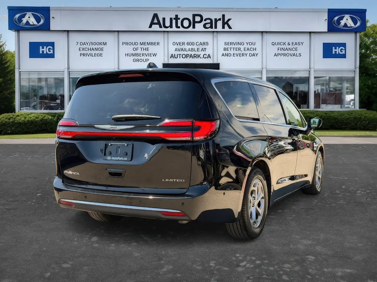 Chrysler Pacifica снимка Chrysler Pacifica