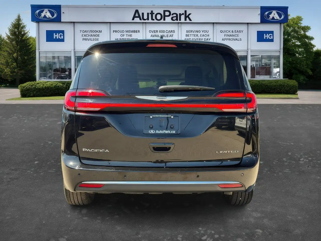Chrysler Pacifica снимка Chrysler Pacifica