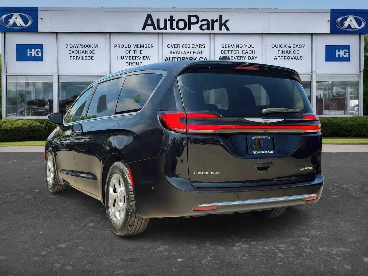 Chrysler Pacifica снимка Chrysler Pacifica