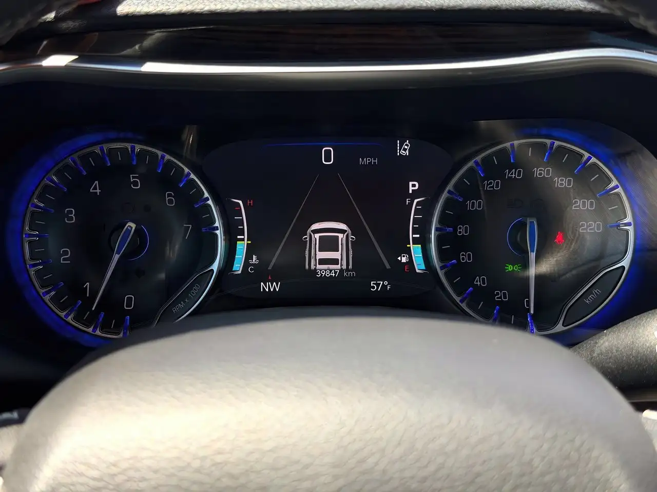 Chrysler Pacifica снимка Chrysler Pacifica