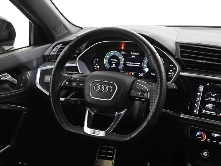 Audi Q3 Sportback 45 TFSI e S tronic Black Line 2022, foto 19