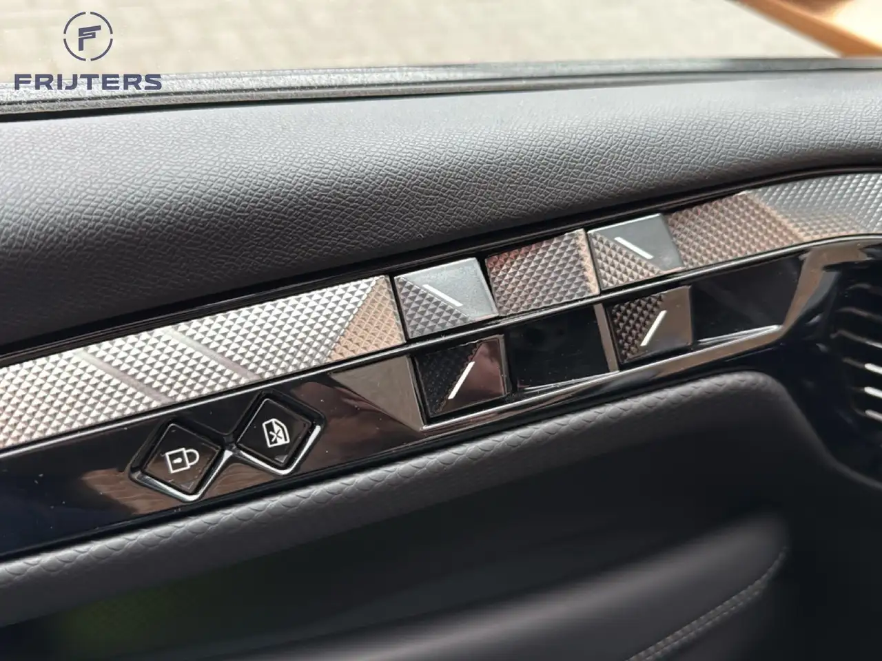 DS Automobiles DS 4 DS4 Cross 26