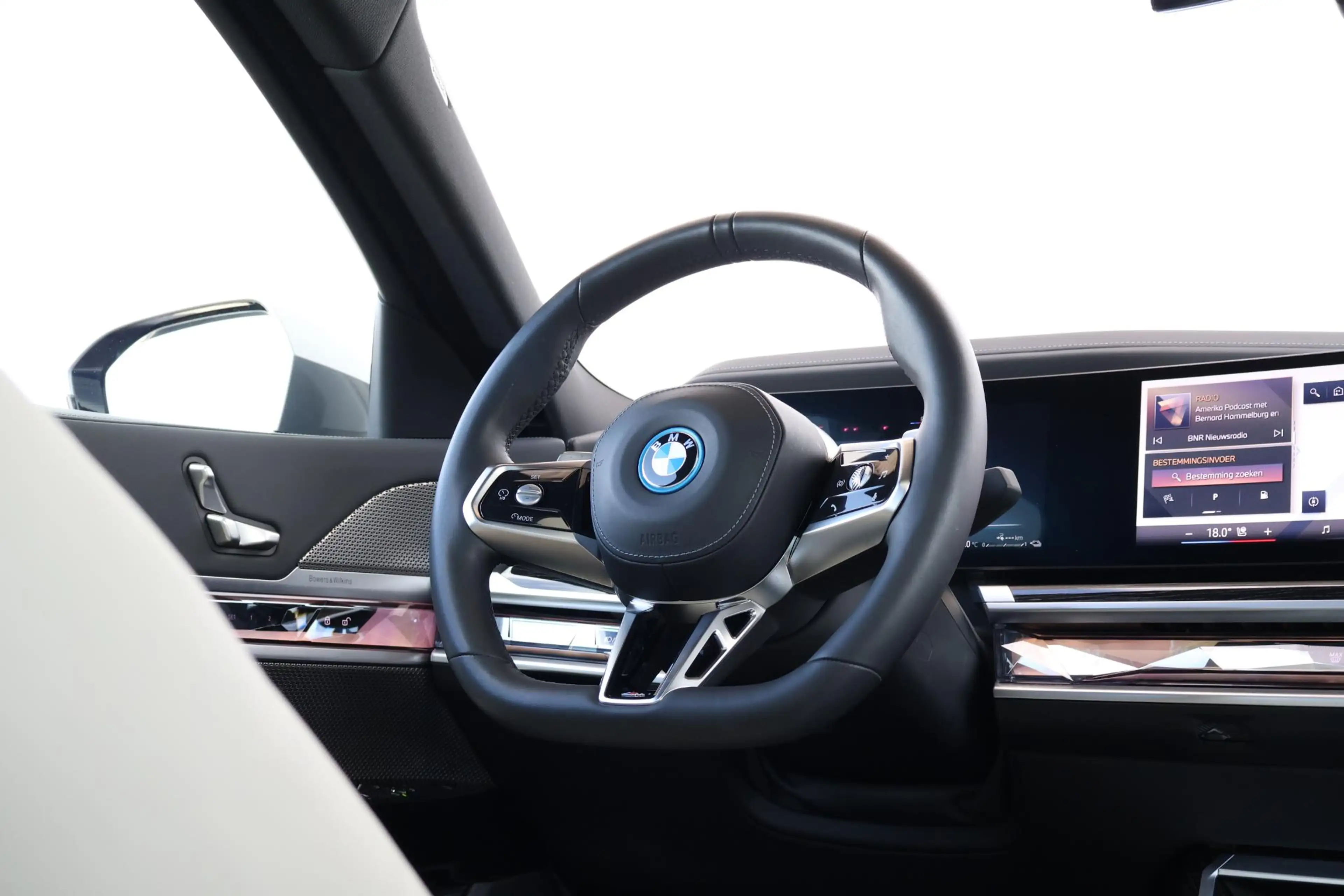BMW 750 7-serie 750e xDrive | M-Sport Pakket | Individual — photo 13