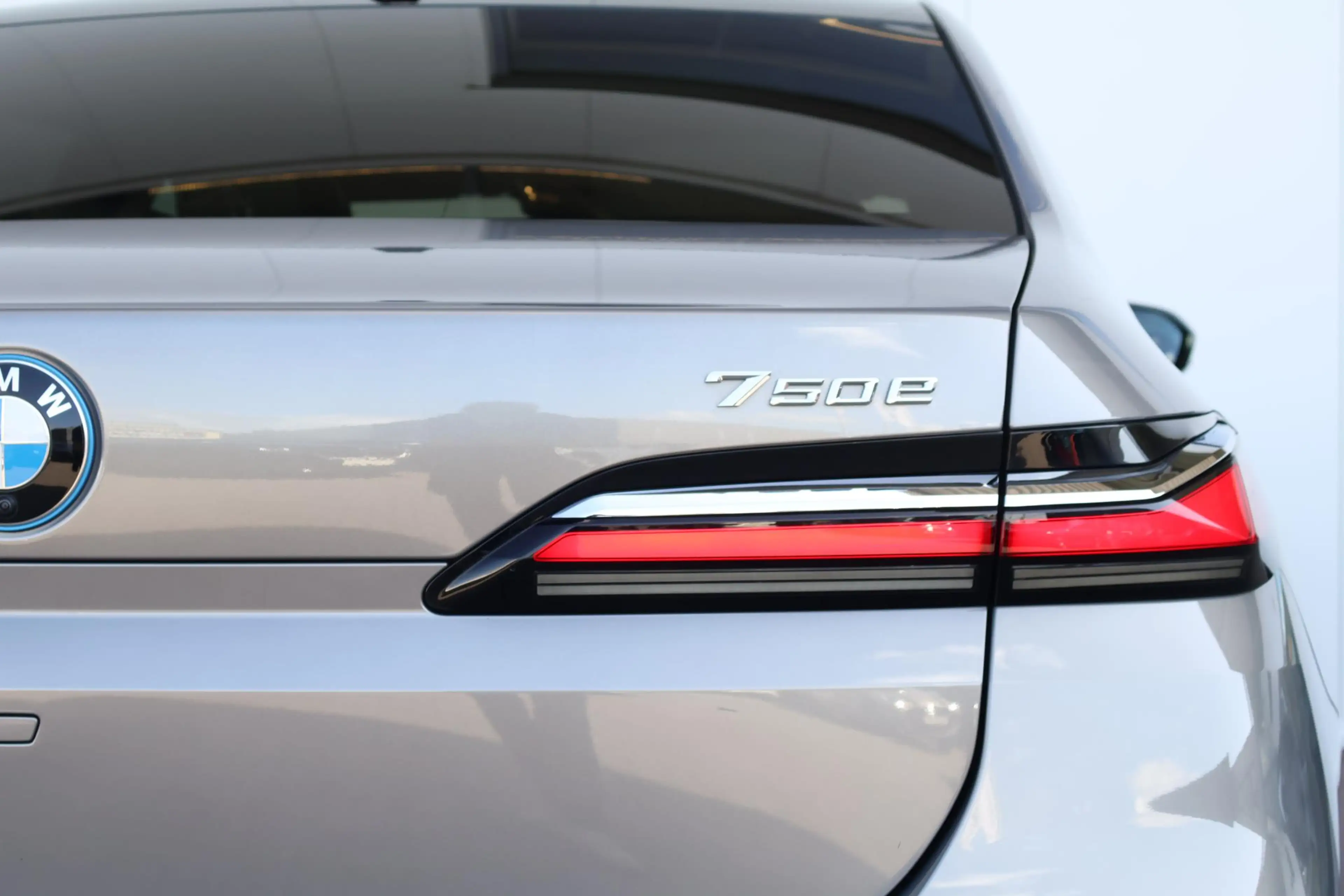 BMW 750 7-serie 750e xDrive | M-Sport Pakket | Individual — photo 9