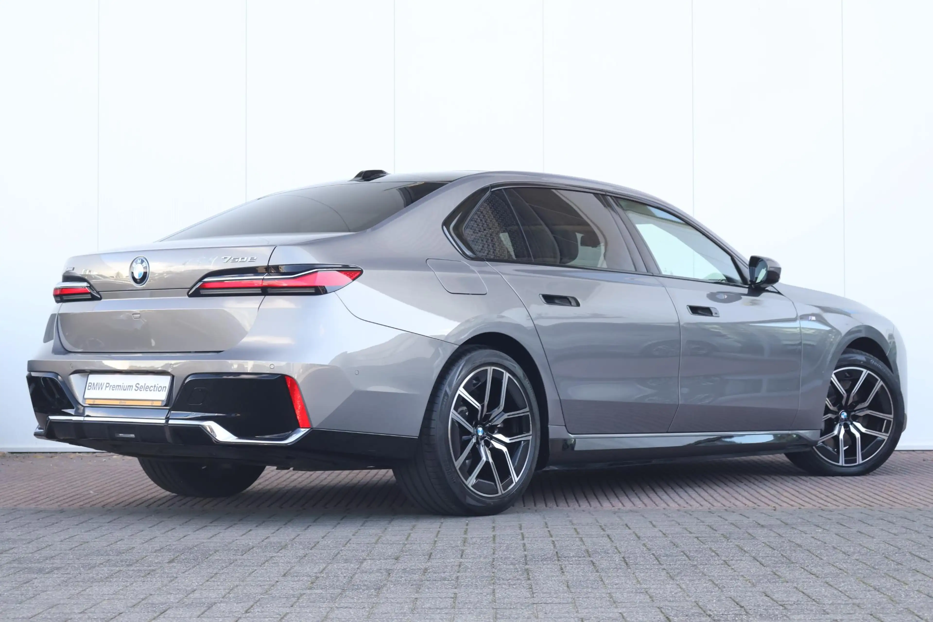 BMW 750 7-serie 750e xDrive | M-Sport Pakket | Individual — photo 7