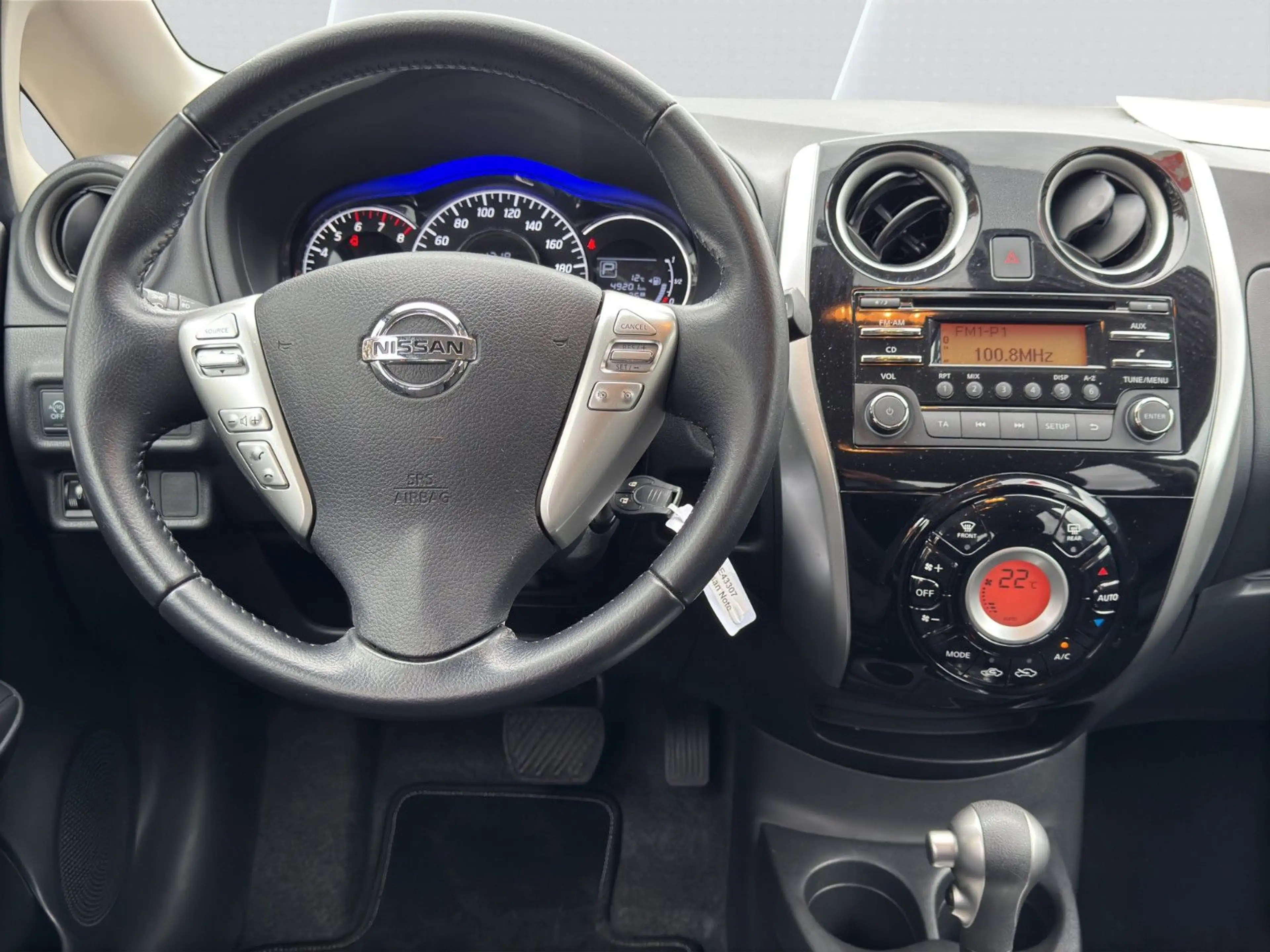 Nissan Note 1.2 DIG-S Acenta CVT Automatik, wenig KM — photo 11