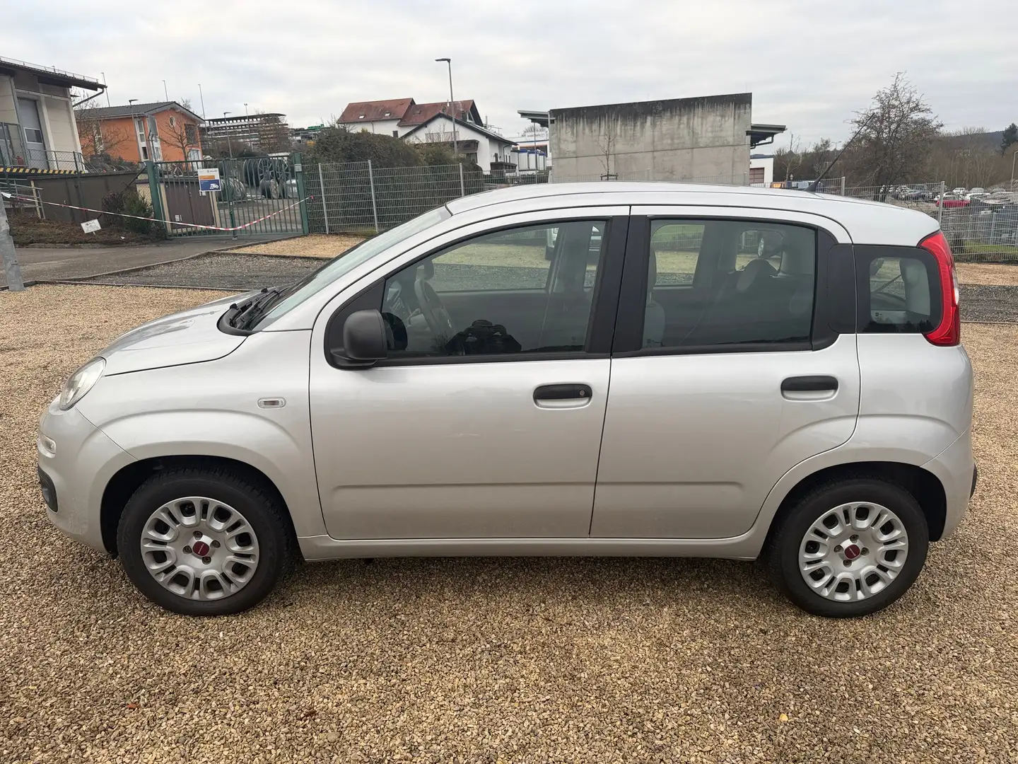 Fiat Panda Panda 1.2 IM AUFTRAG Klima 8-fach bereift Zilver - 2