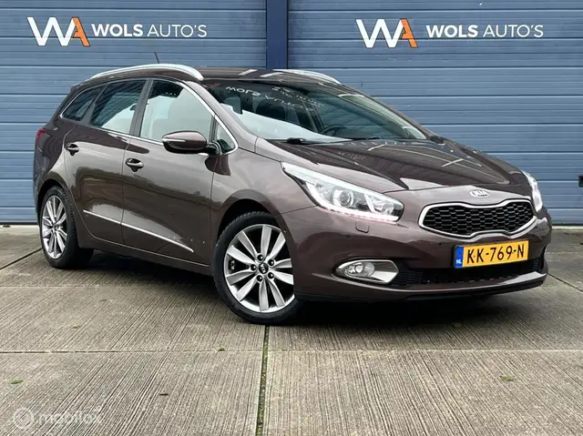 Kia Ceed SW / cee'd SW Sportswagon 1.6 GDI Super Pack / AUTOMAAT / LUXE /