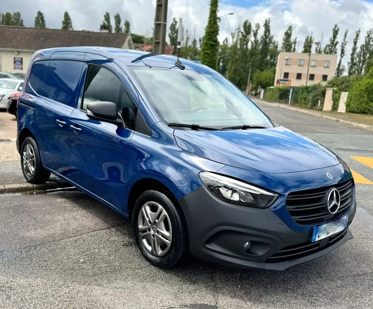 Mercedes-Benz Citan 113 ESSENCE 130CV BVM6 Fourgon Long PRO 16659HT EX Bleu - 1