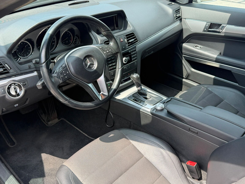 Mercedes-Benz E 200 CGI BlueEfficiency Coupe XENON — photo 4