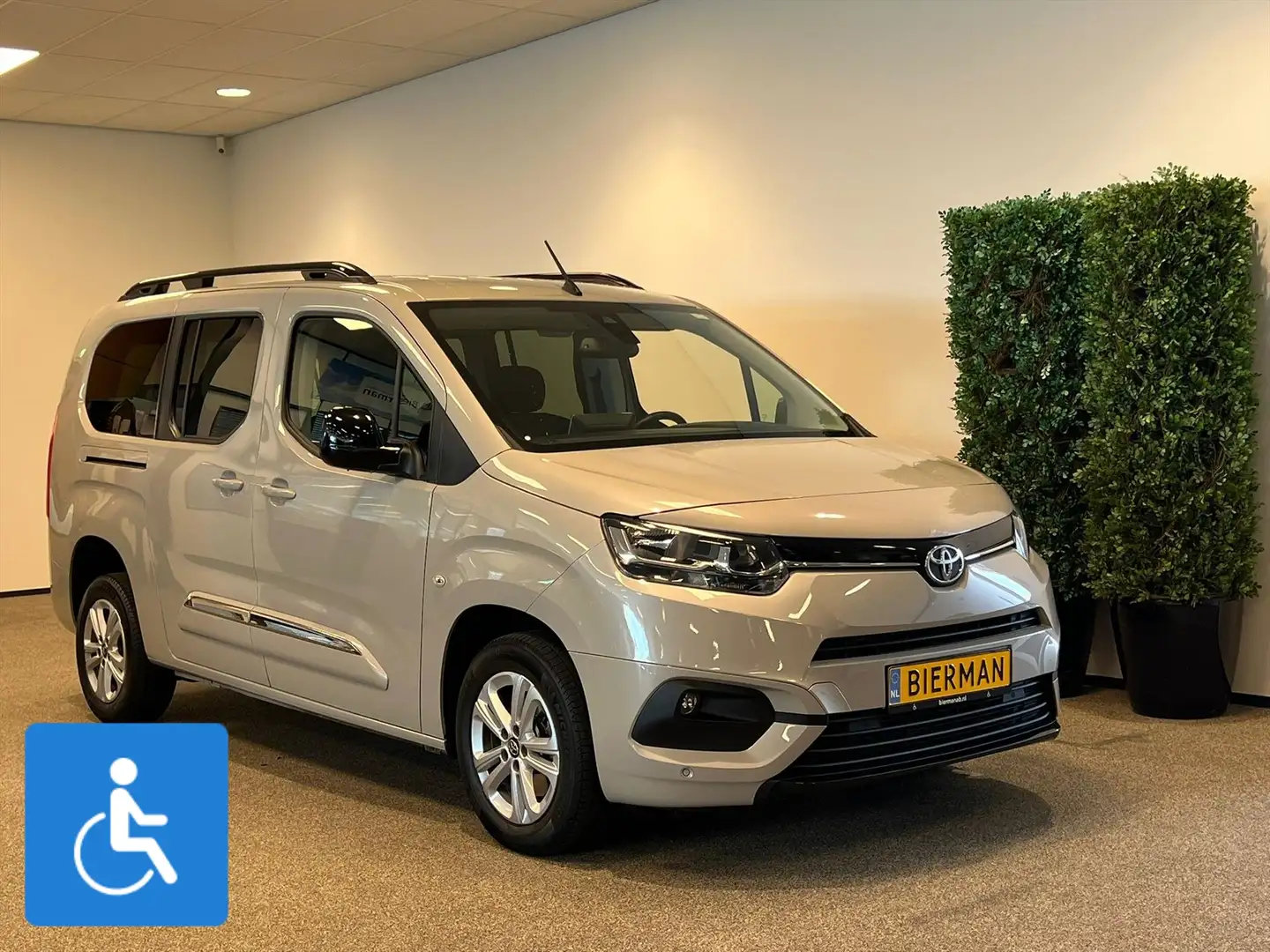 Toyota Proace City Verso Long Rolstoelauto 5+1 Bruin - 1