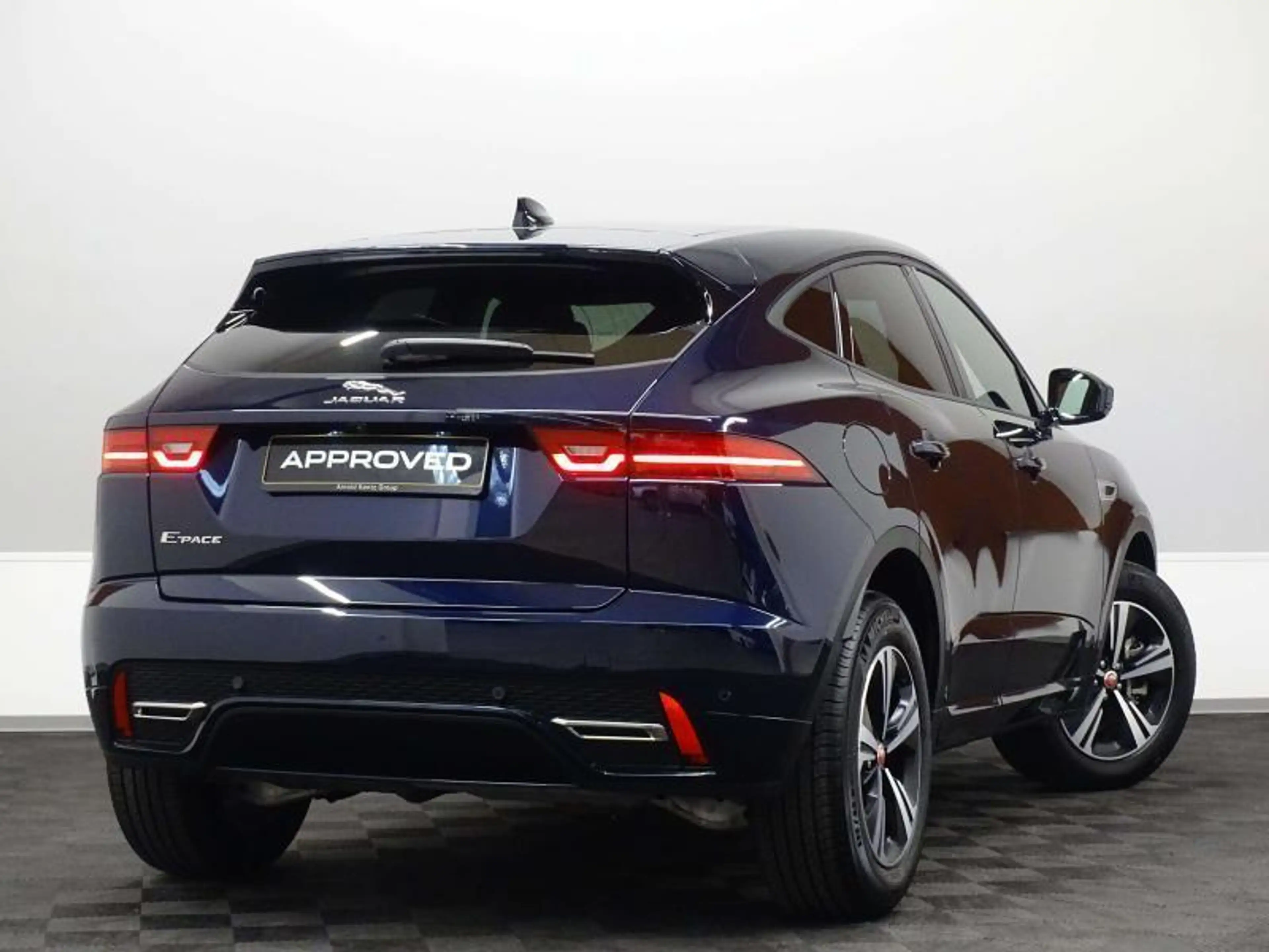 Jaguar E-Pace D165 S R-Dynamic AWD Auto — photo 4