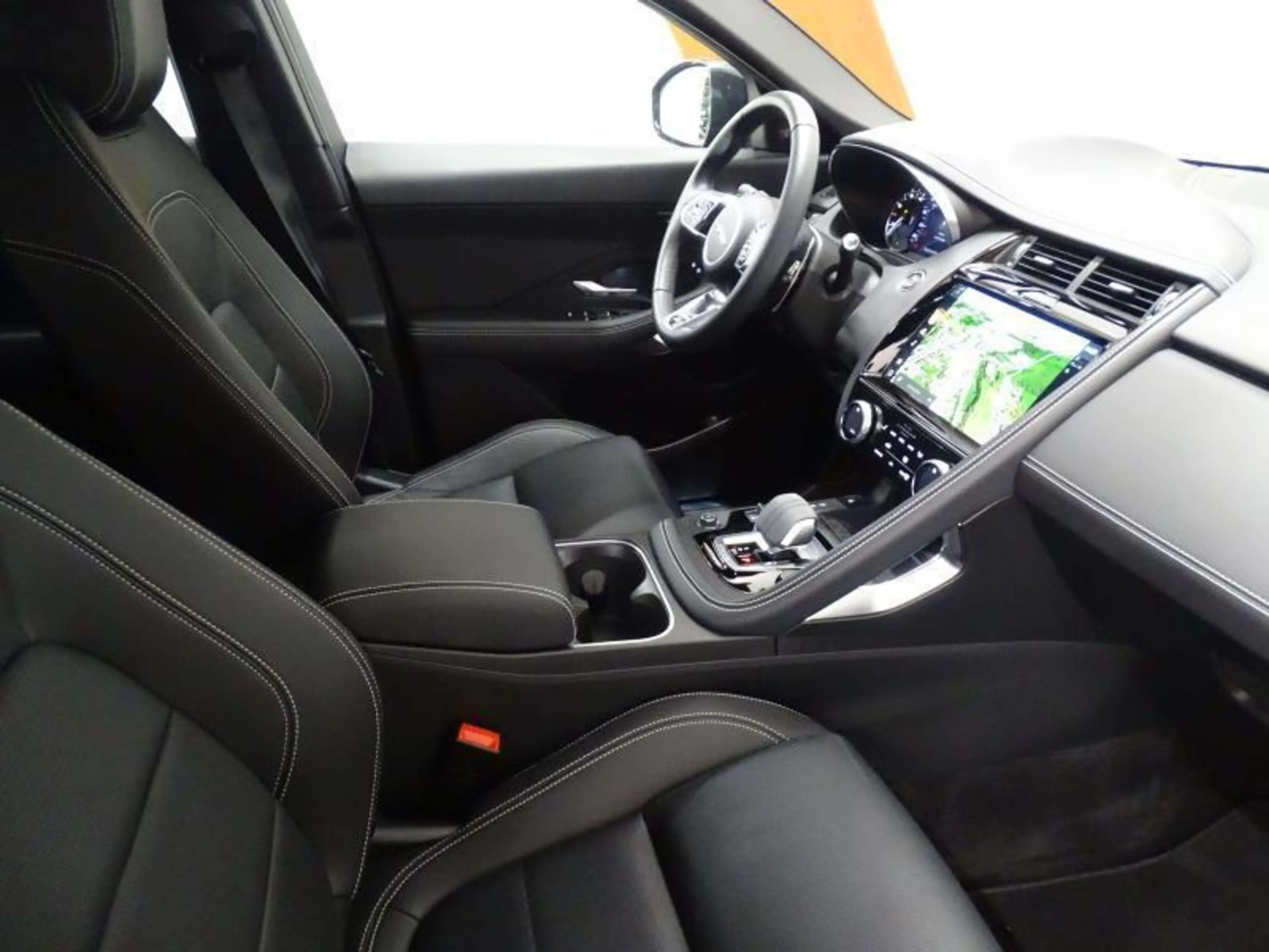 Jaguar E-Pace D165 S R-Dynamic AWD Auto — photo 8