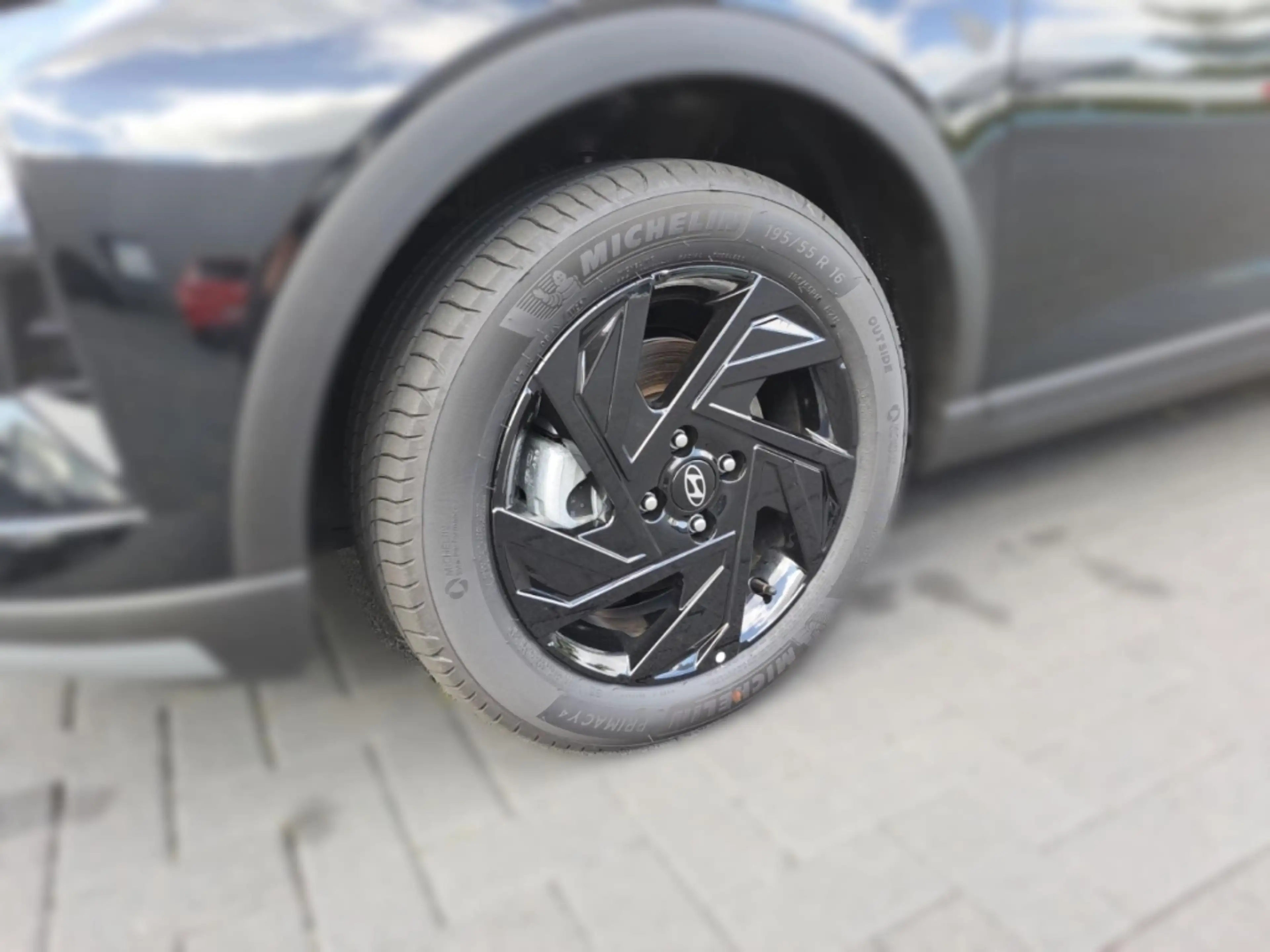 Hyundai BAYON 1.0 T-GDI Blackline BOSE Soundsystem Spurhalteassi — photo 6