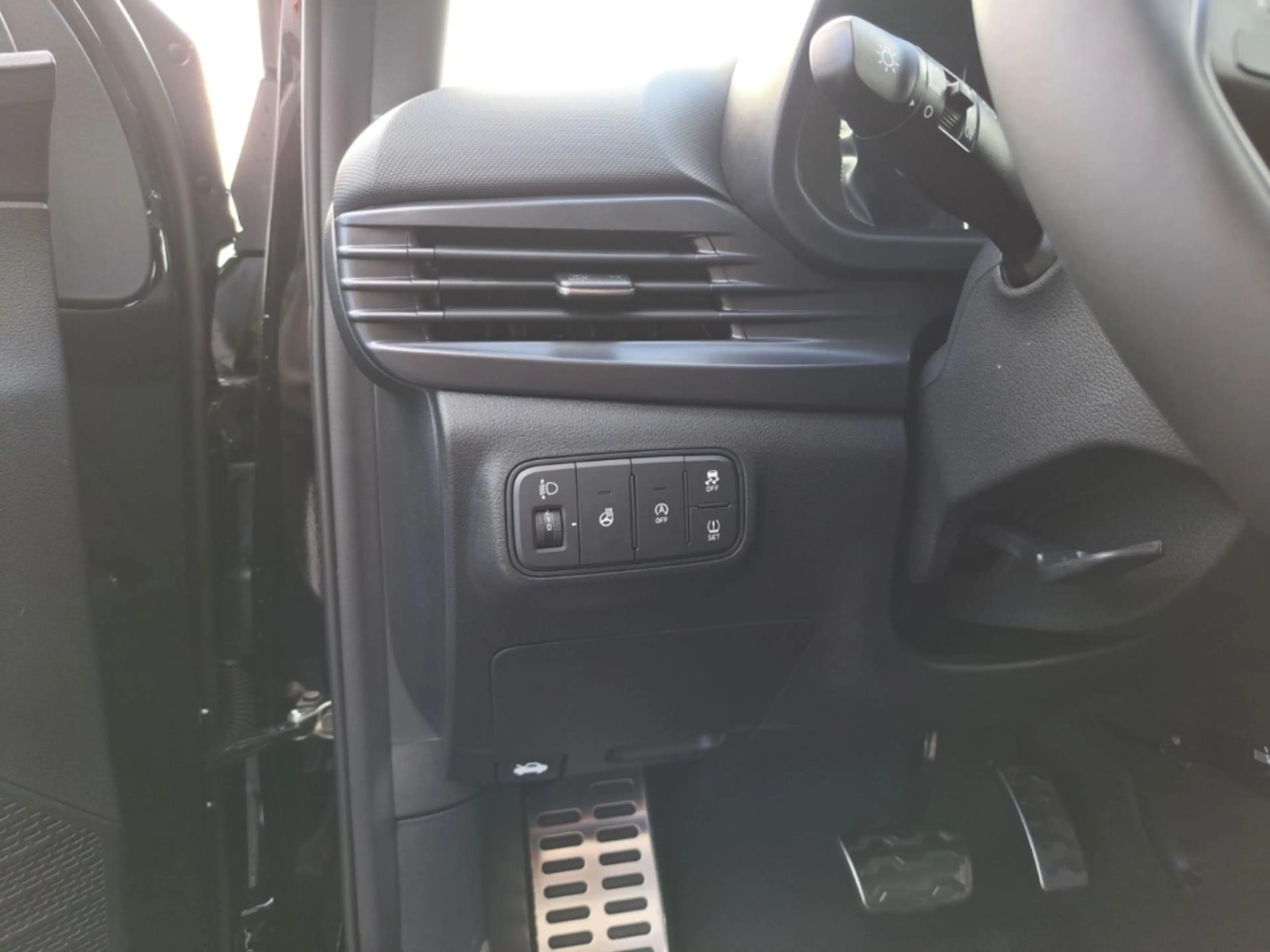 Hyundai BAYON 1.0 T-GDI Blackline BOSE Soundsystem Spurhalteassi — photo 15