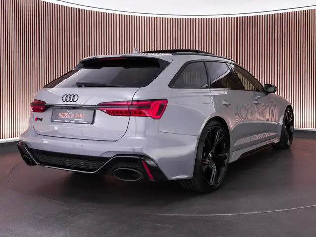 Audi RS6 view 2