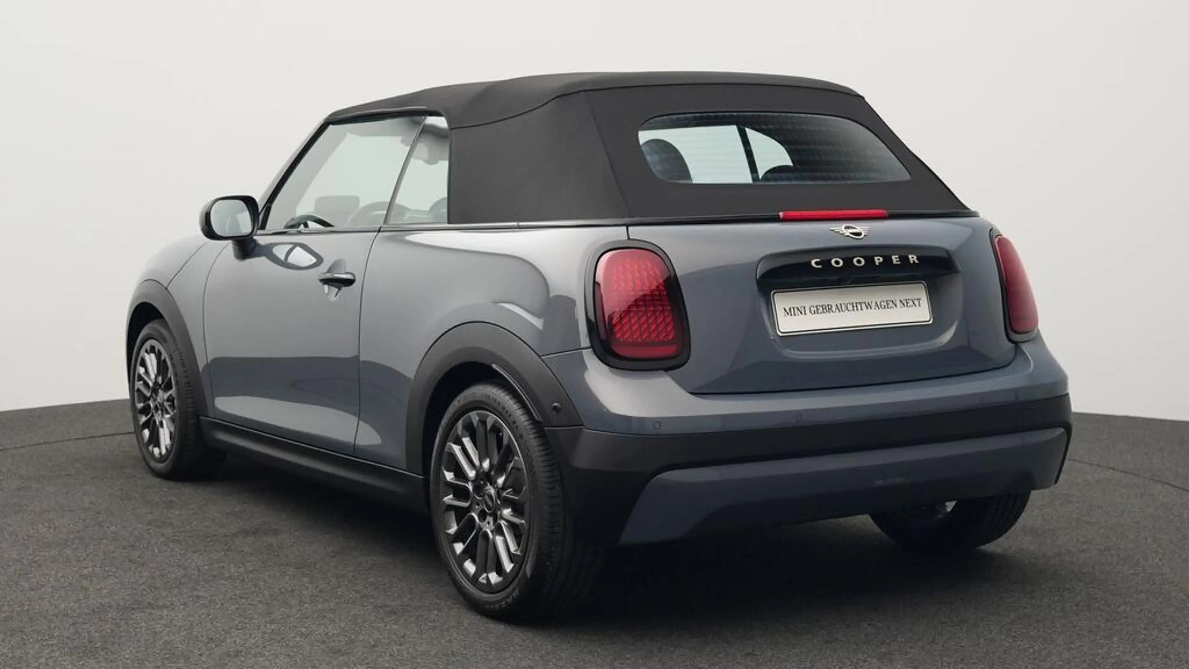 MINI Cooper C Cabrio Classic Trim — photo 4
