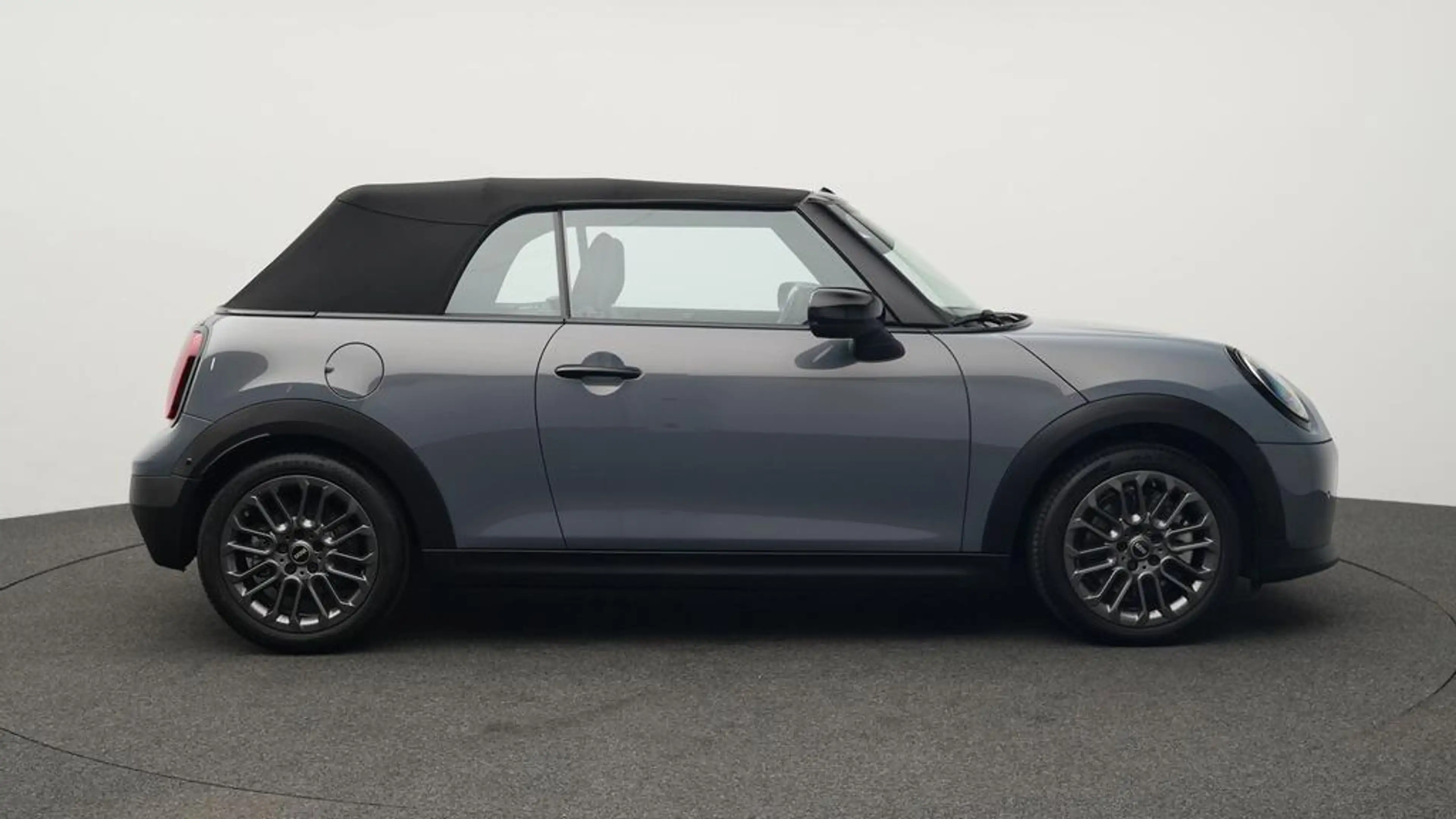 MINI Cooper C Cabrio Classic Trim — photo 2