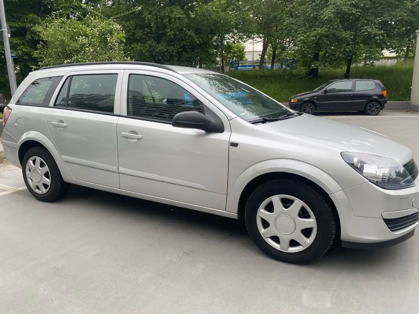Opel Astra Caravan 1.8 Automatik Klima Tel01708044052 Grau - 1